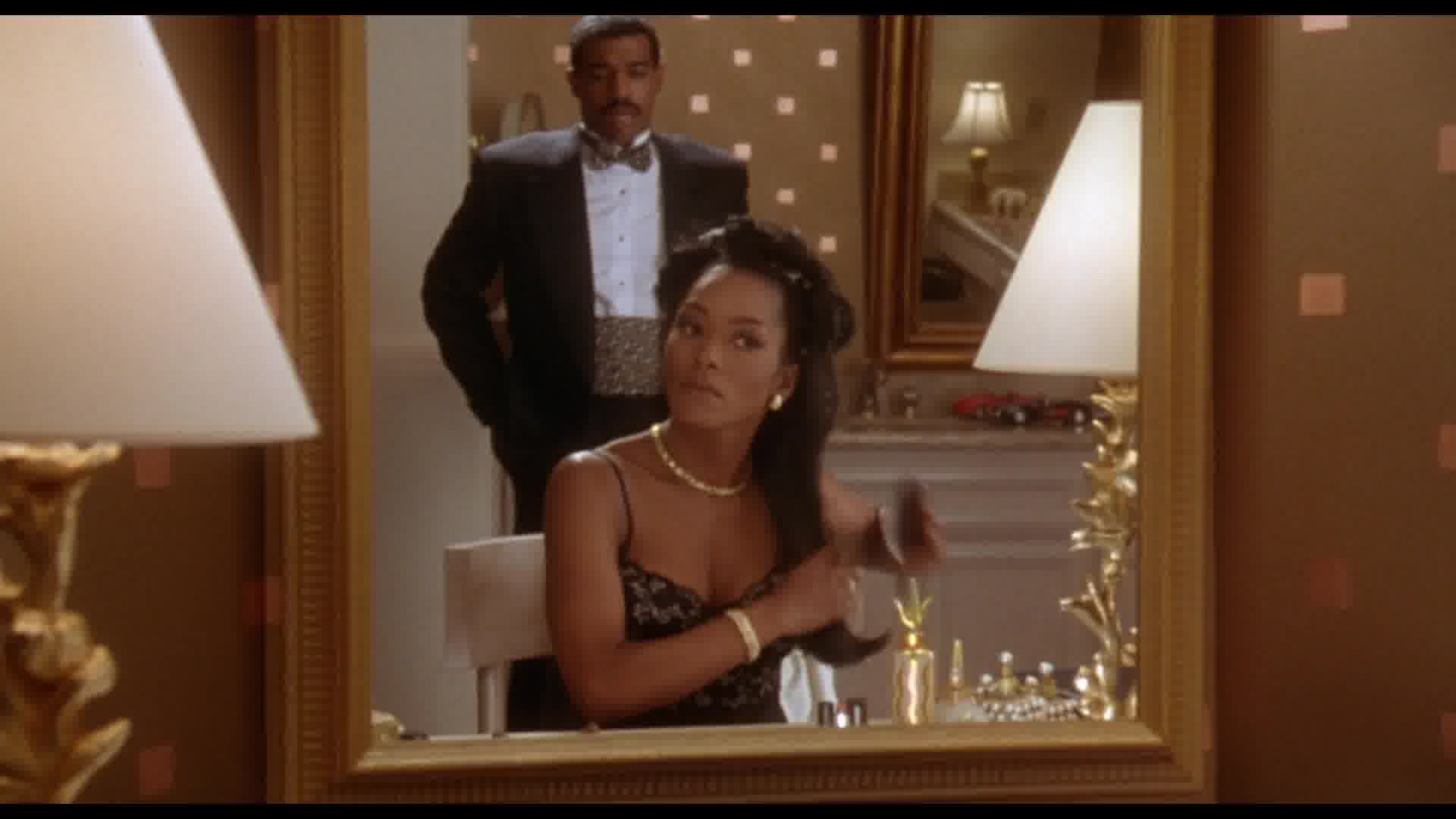 WaitingtoExhale-Caps-0026.jpg