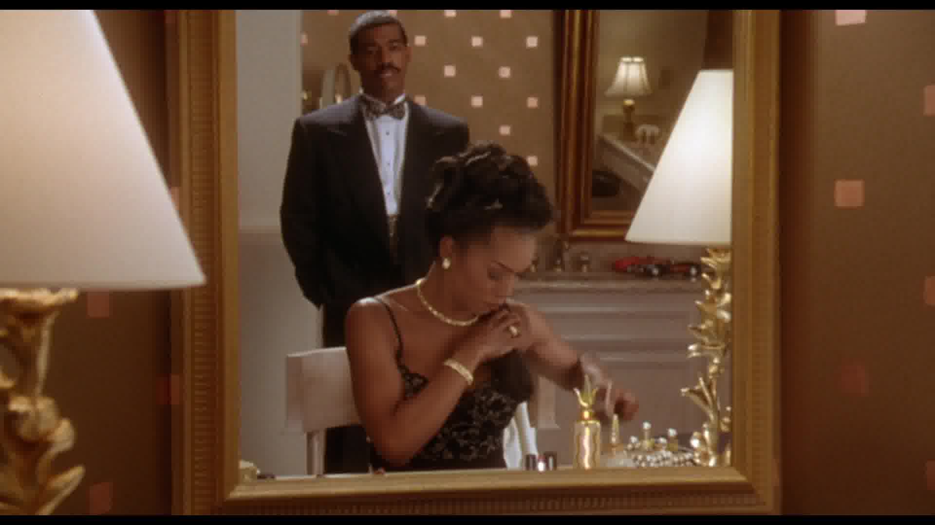 WaitingtoExhale-Caps-0030.jpg