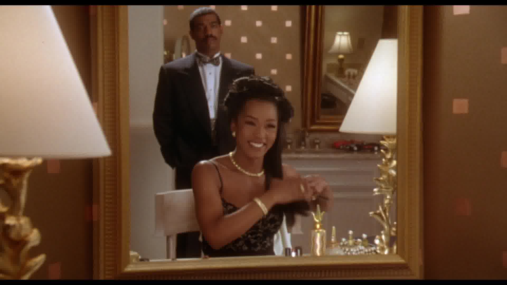 WaitingtoExhale-Caps-0037.jpg