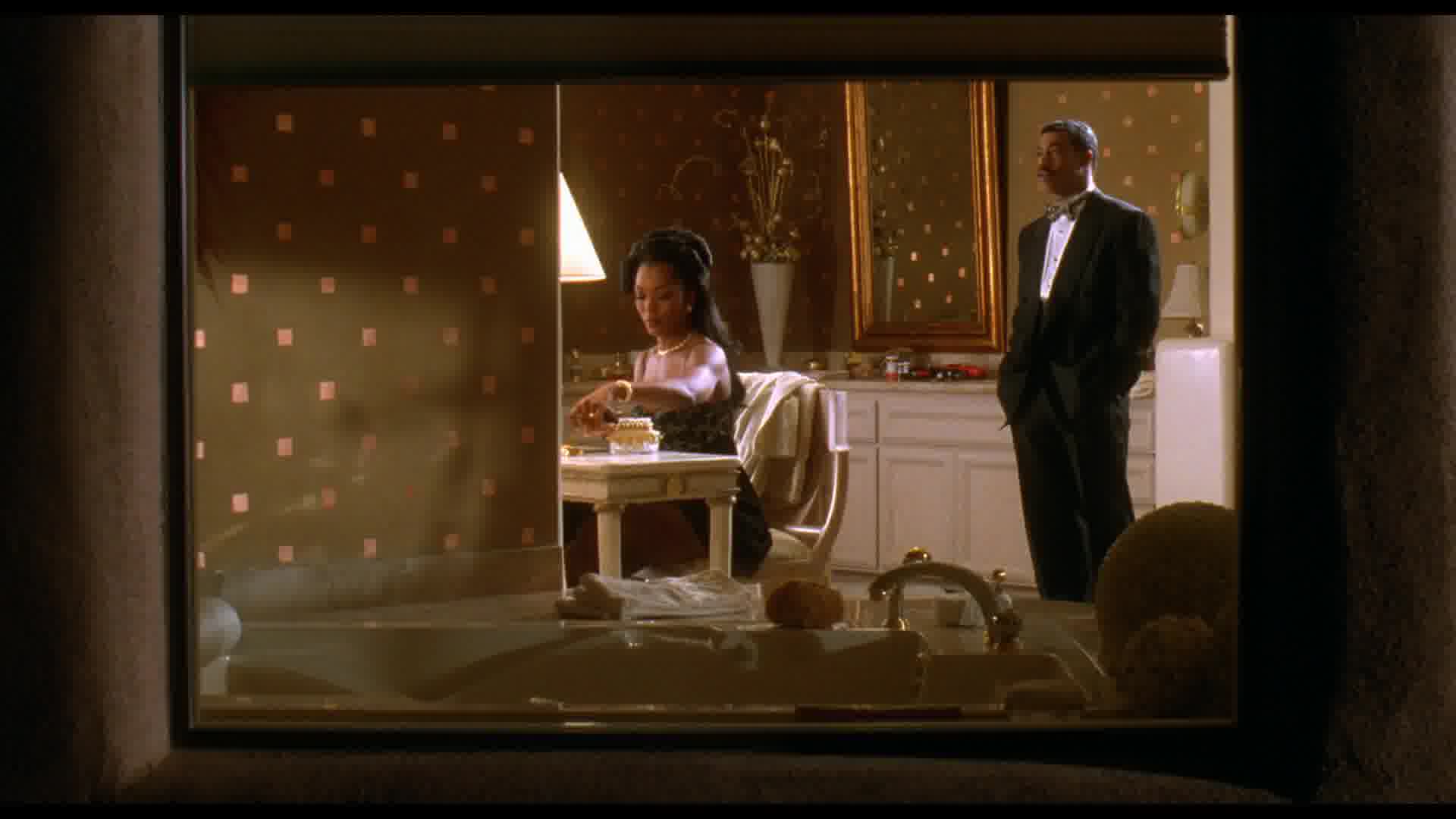 WaitingtoExhale-Caps-0049.jpg