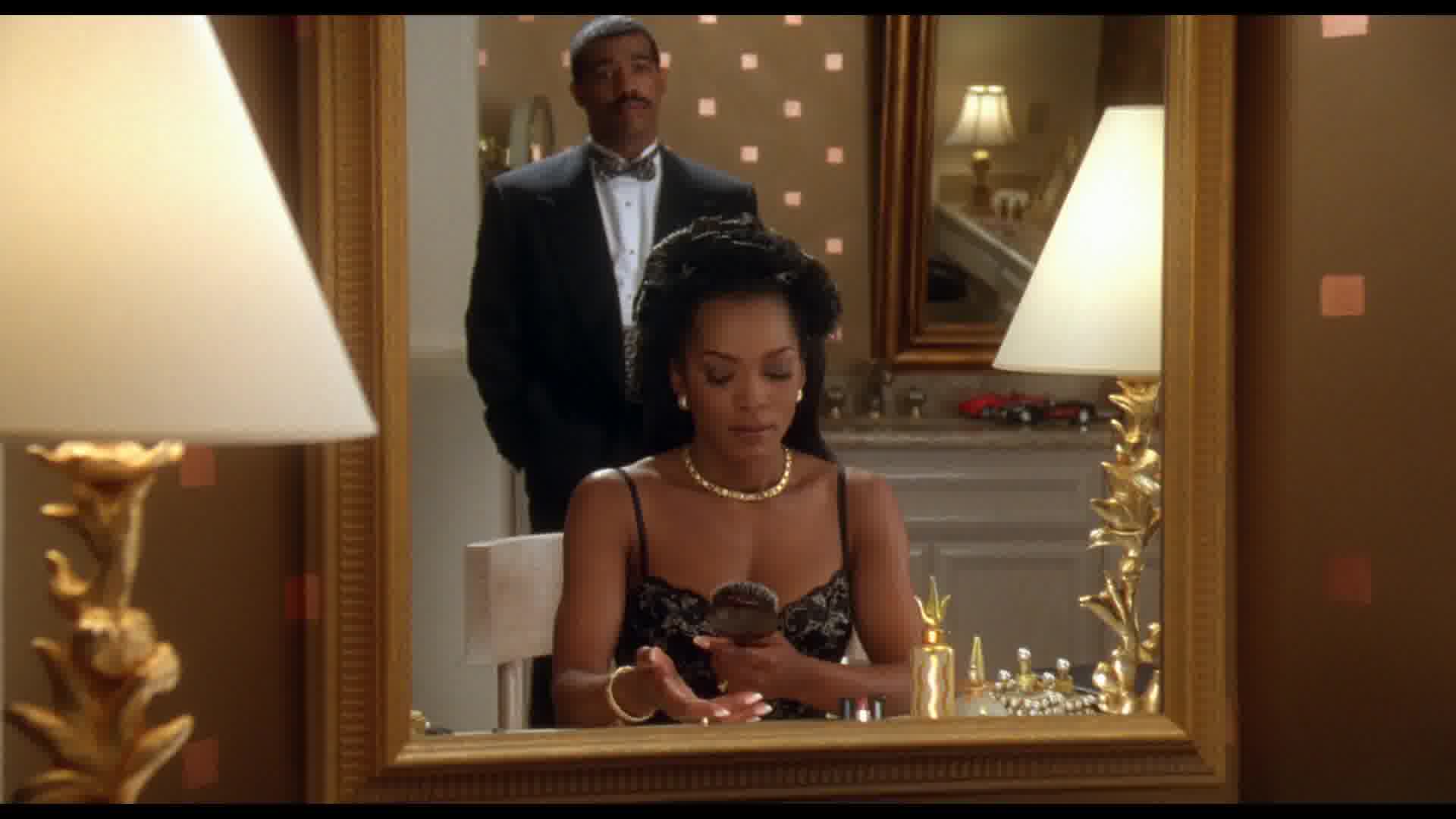 WaitingtoExhale-Caps-0063.jpg