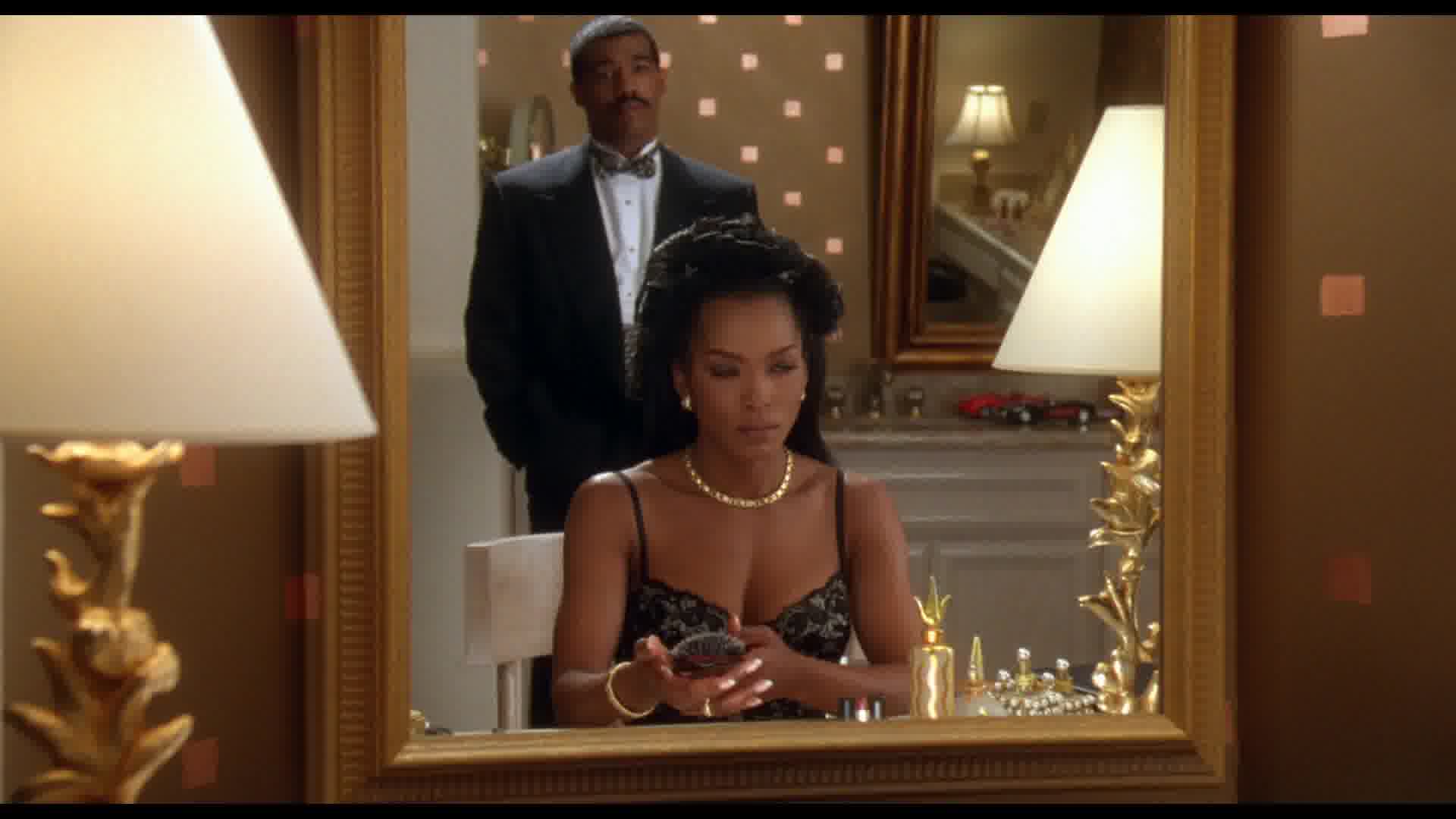 WaitingtoExhale-Caps-0064.jpg