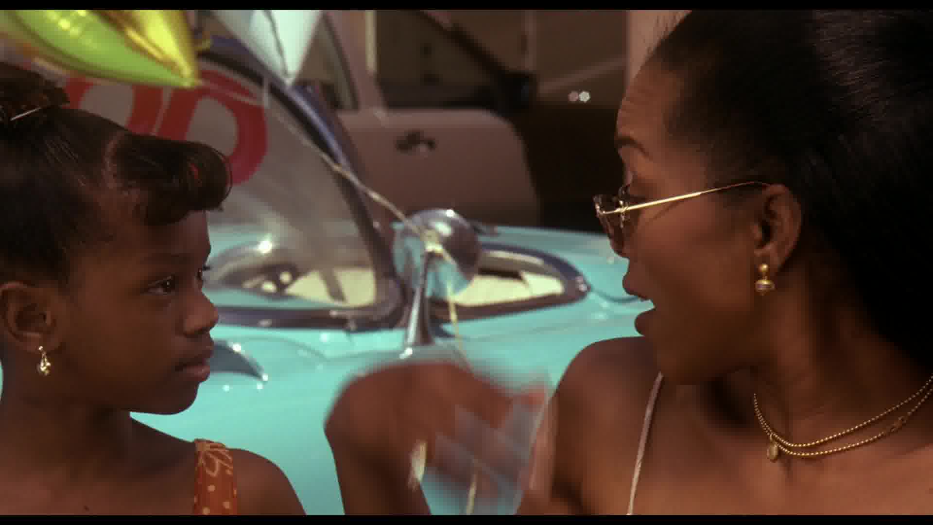 WaitingtoExhale-Caps-0469.jpg