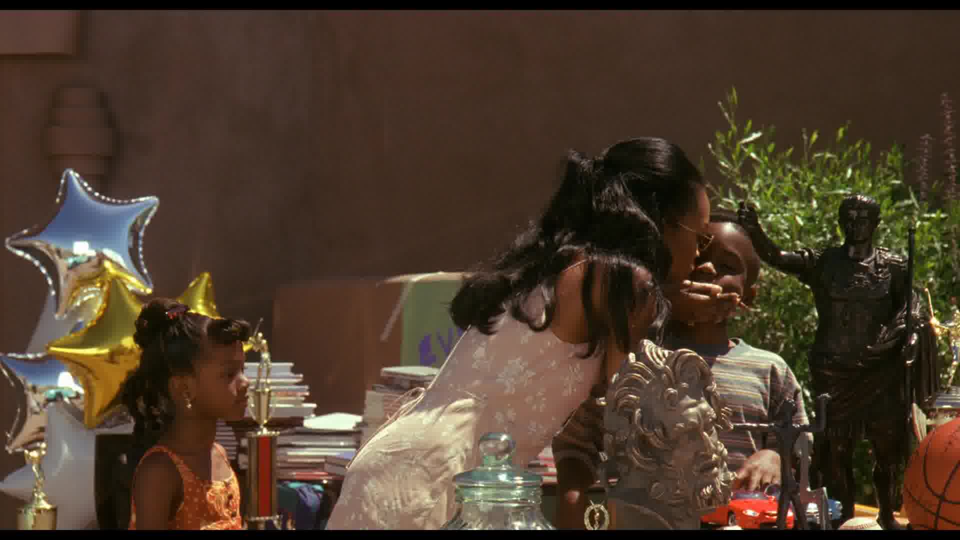 WaitingtoExhale-Caps-0490.jpg