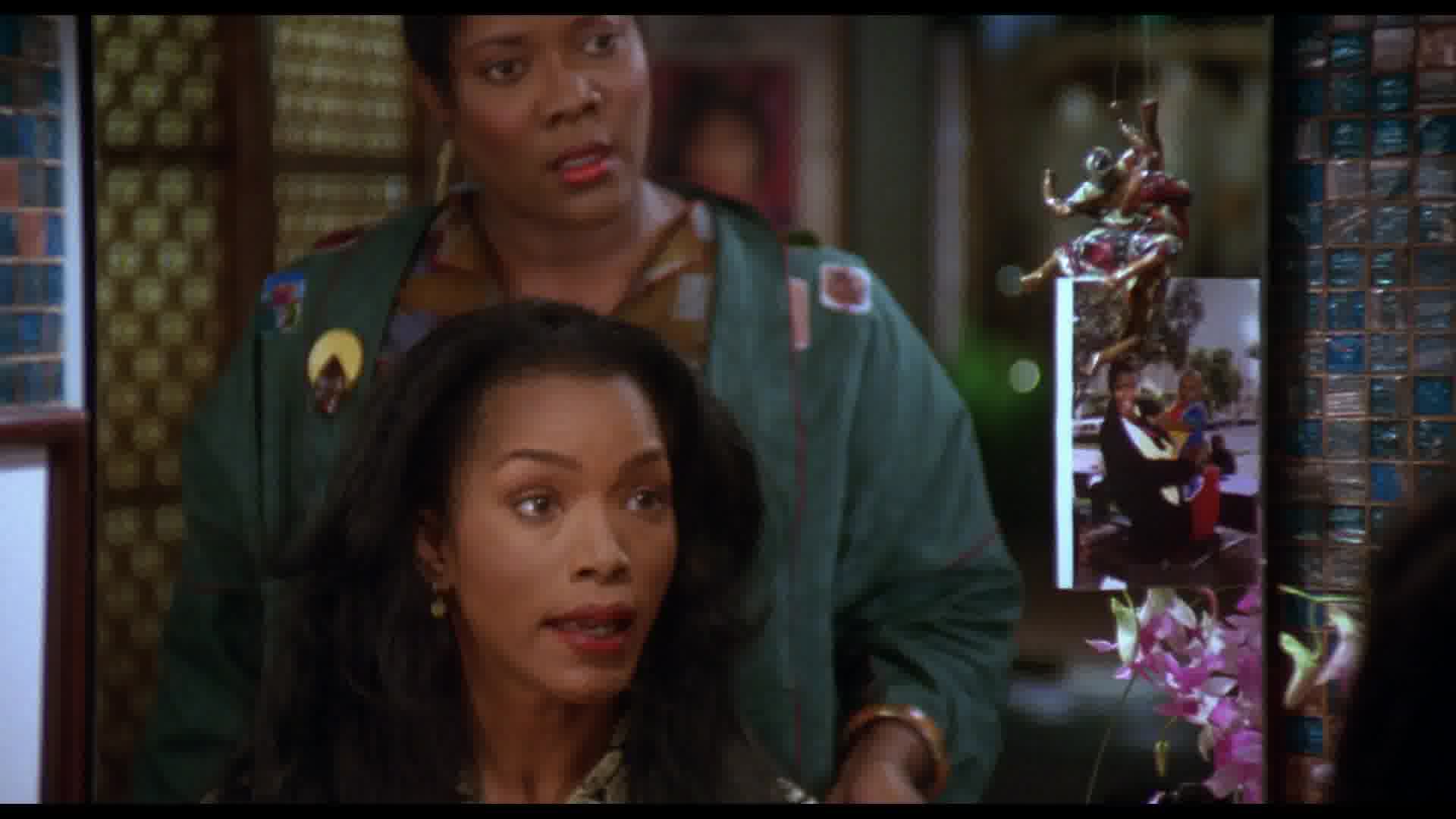 WaitingtoExhale-Caps-0572.jpg