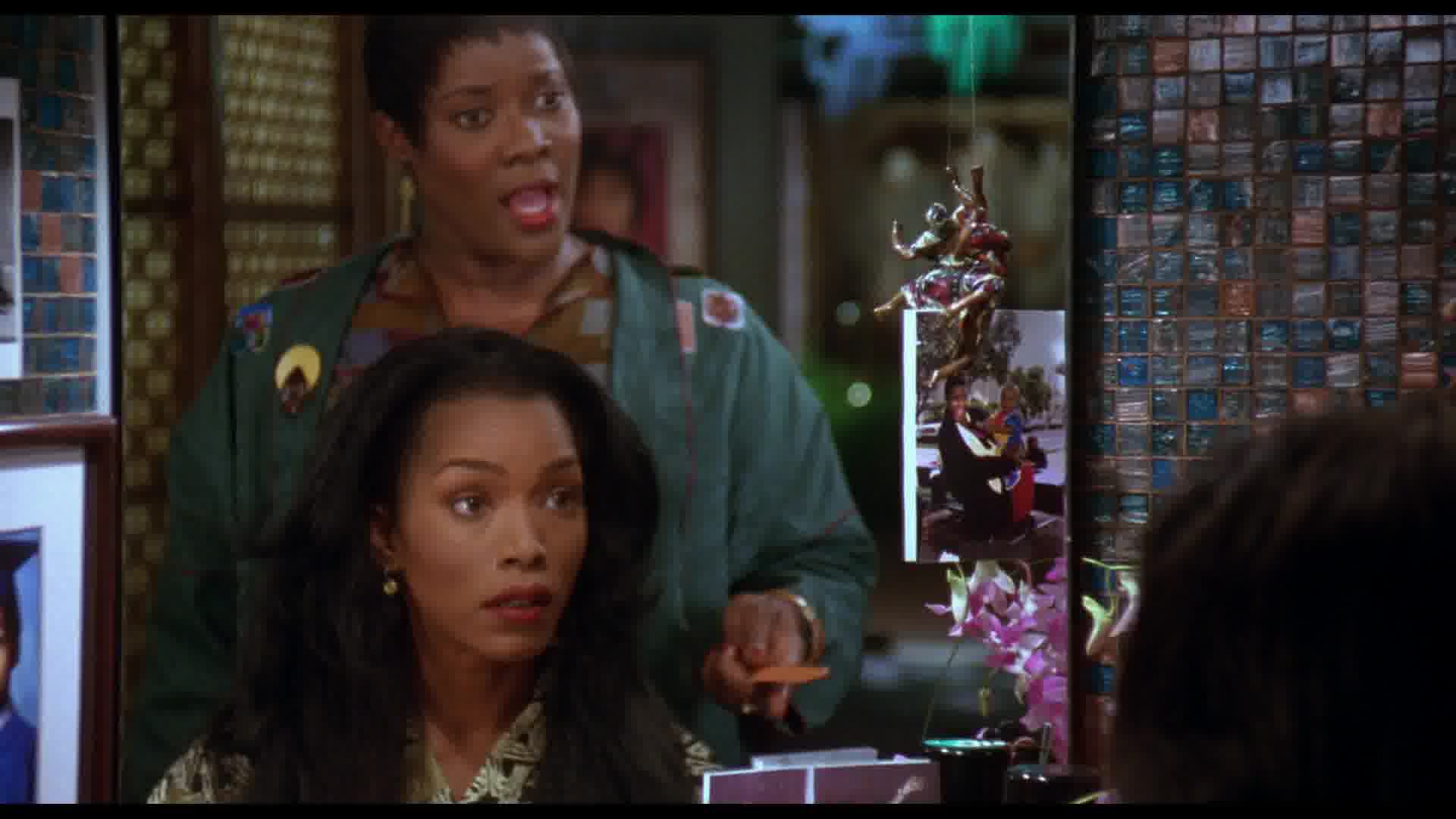 WaitingtoExhale-Caps-0574.jpg