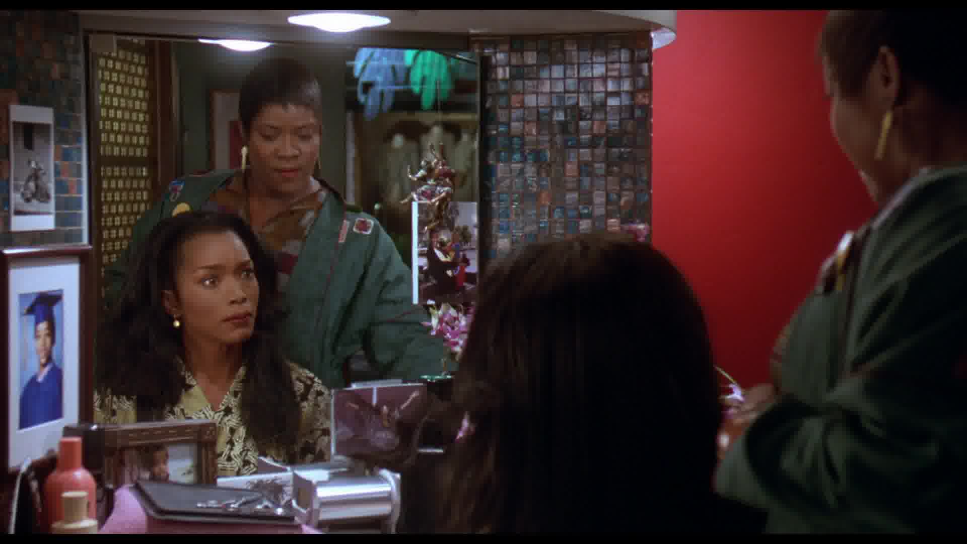 WaitingtoExhale-Caps-0592.jpg