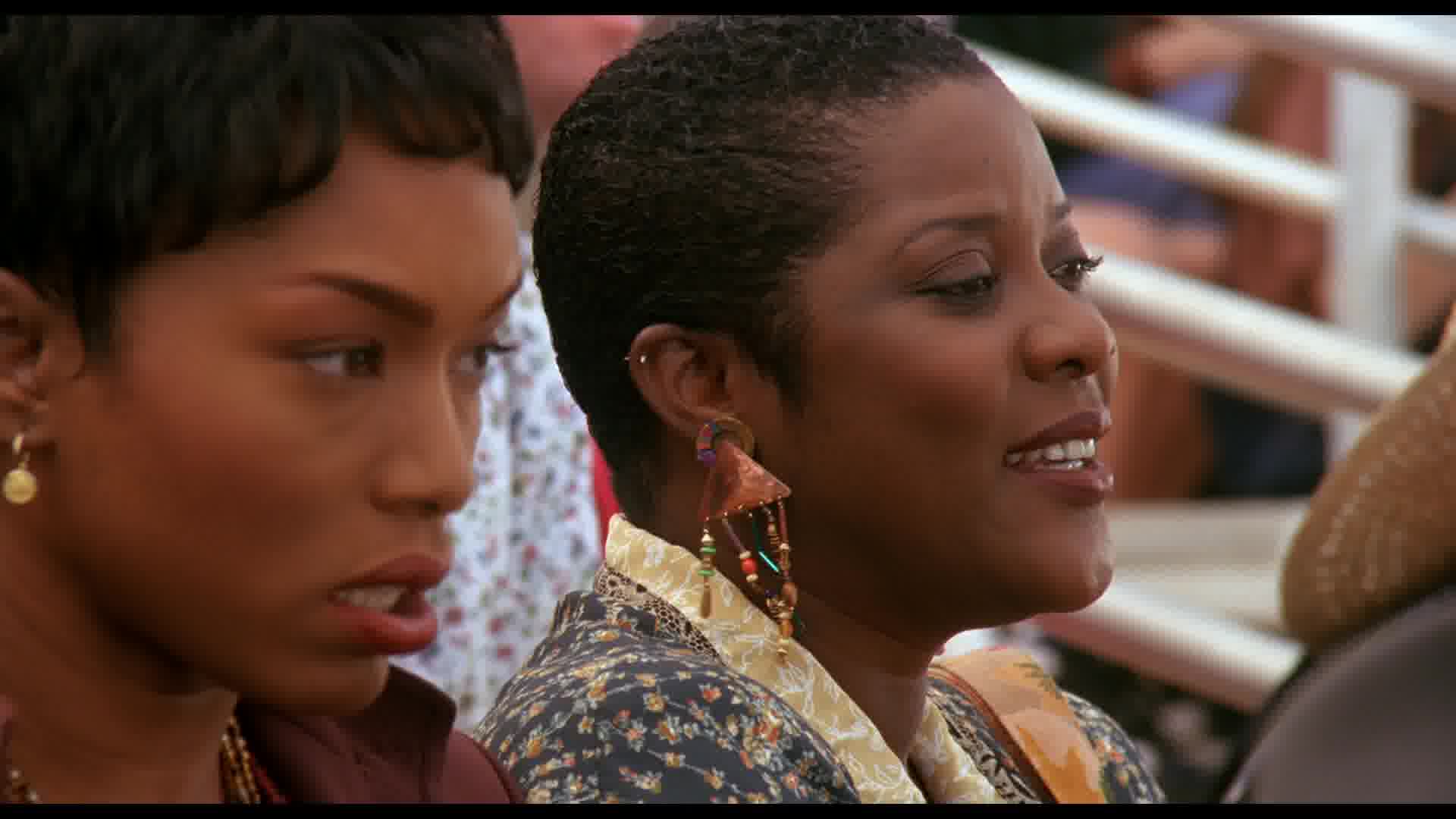 WaitingtoExhale-Caps-0687.jpg