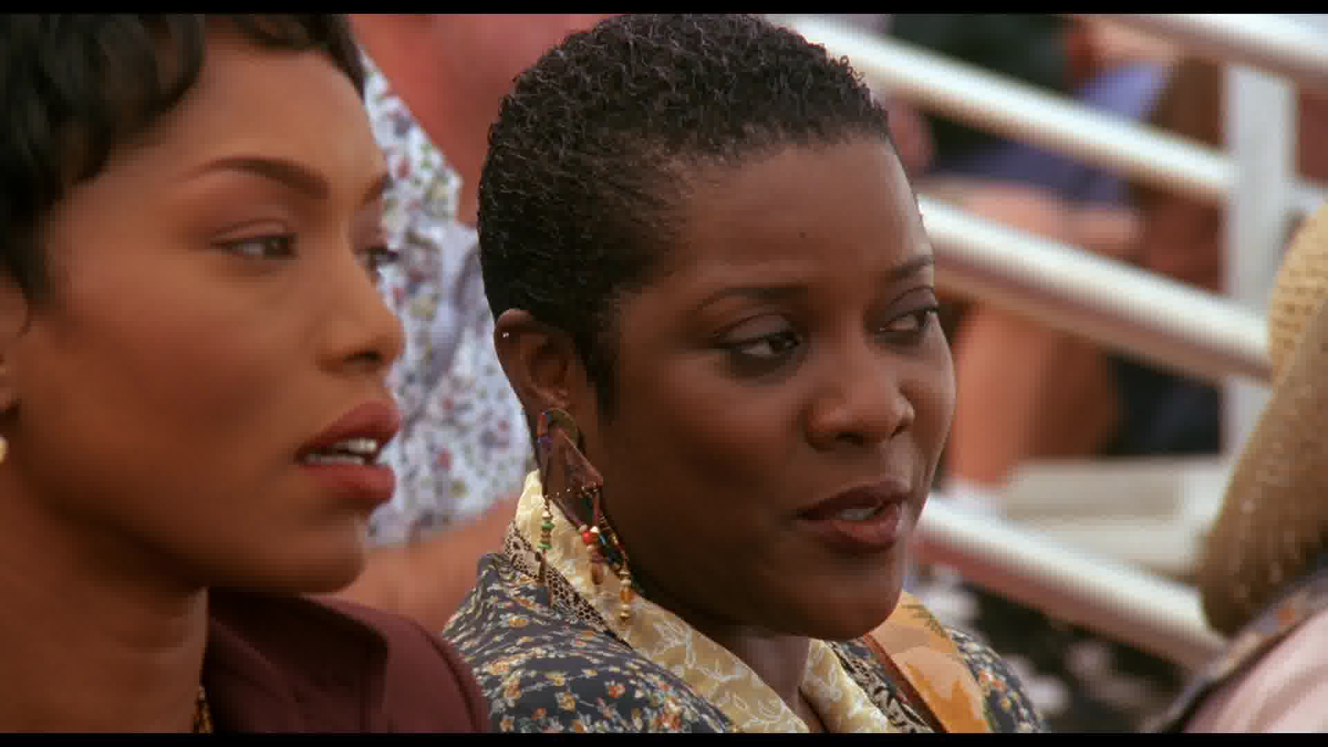 WaitingtoExhale-Caps-0689.jpg