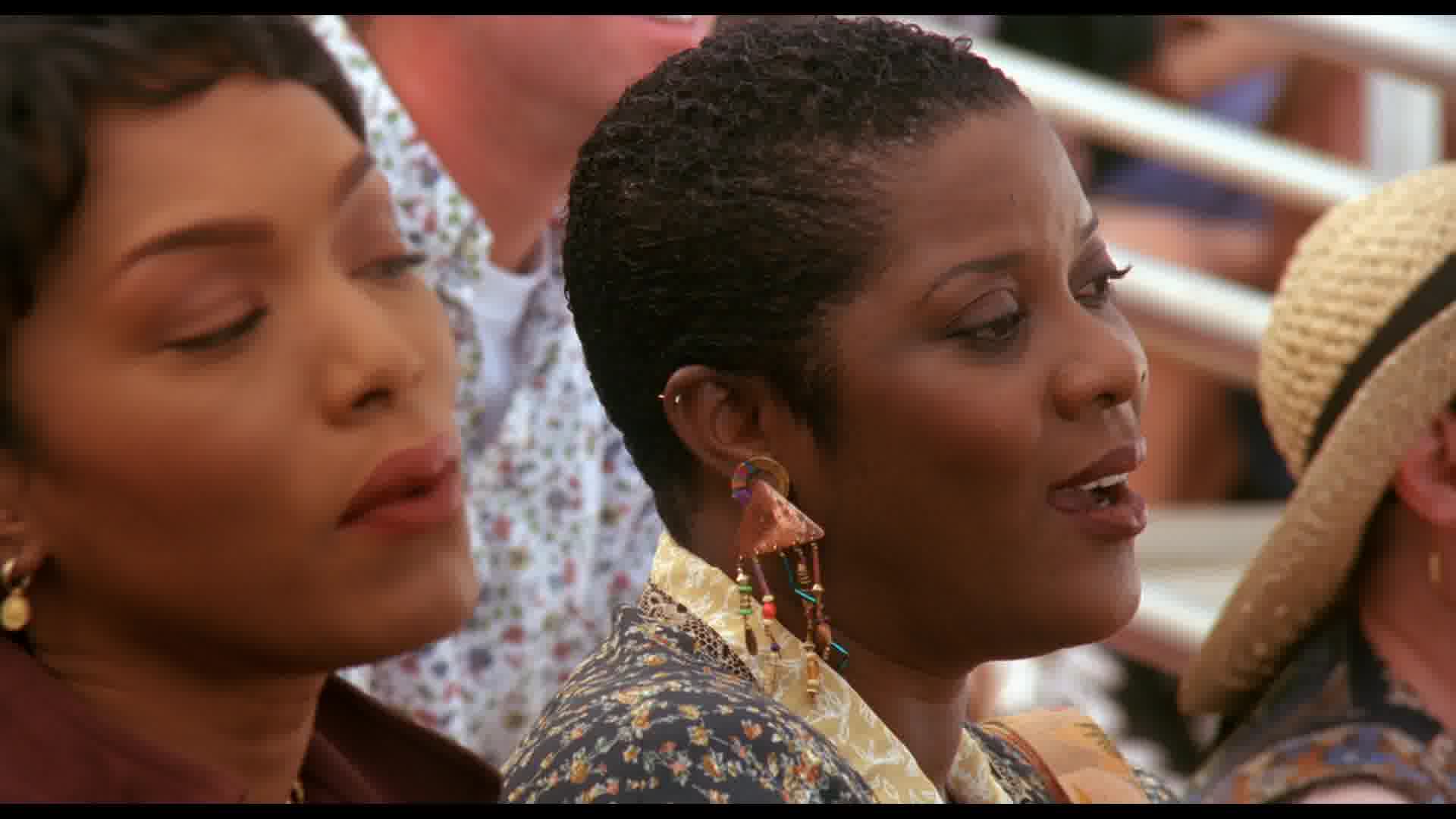 WaitingtoExhale-Caps-0707.jpg