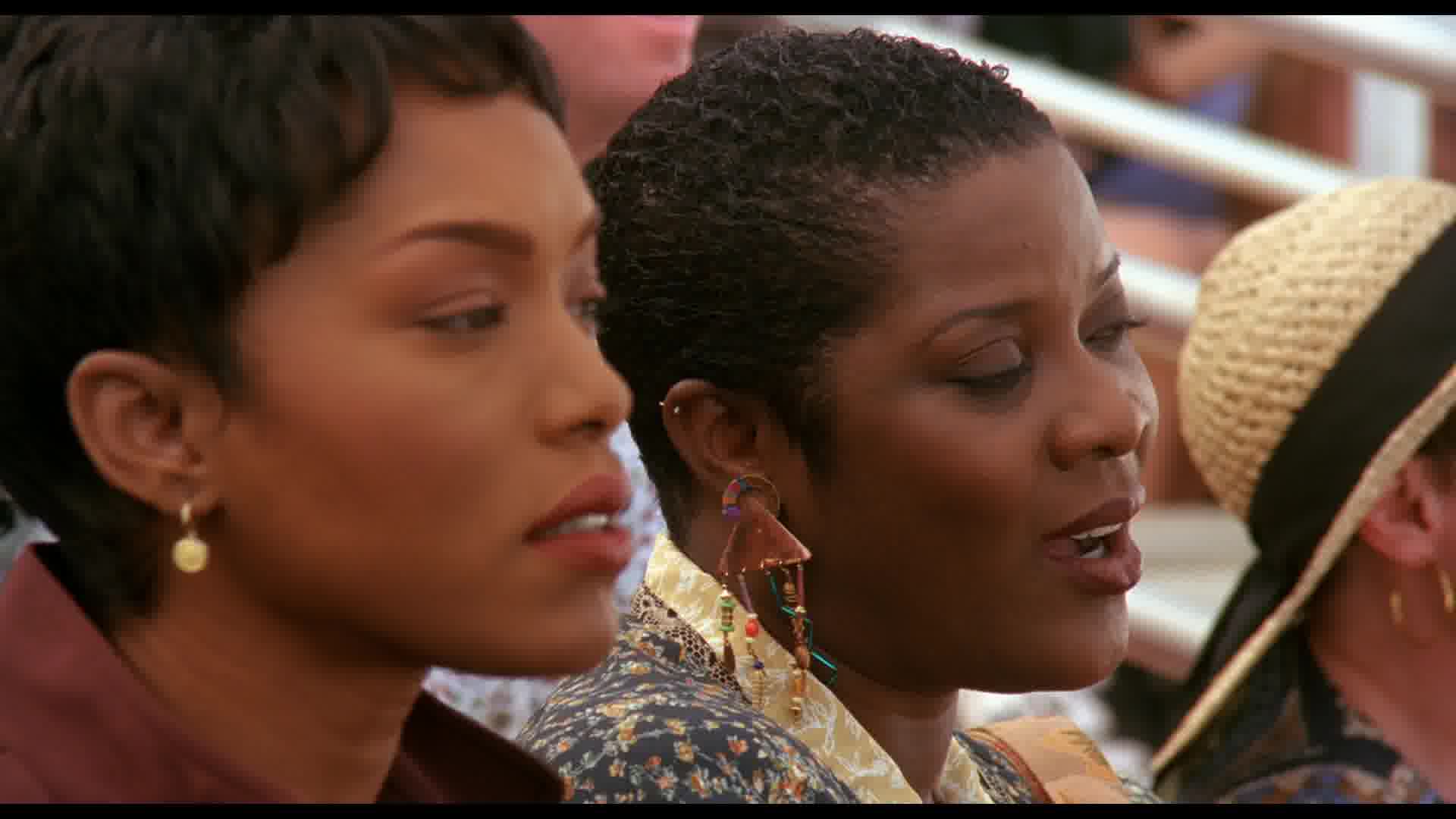 WaitingtoExhale-Caps-0708.jpg