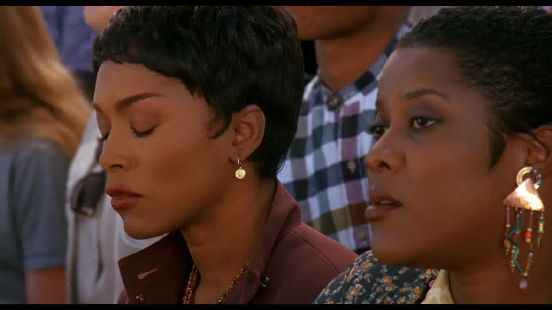 WaitingtoExhale-Caps-0745.jpg