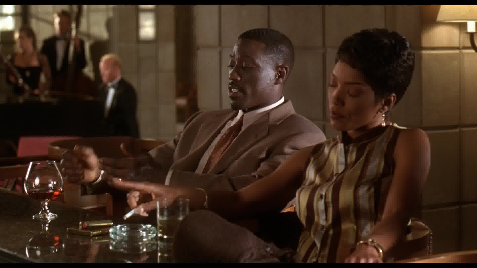 WaitingtoExhale-Caps-0955.jpg