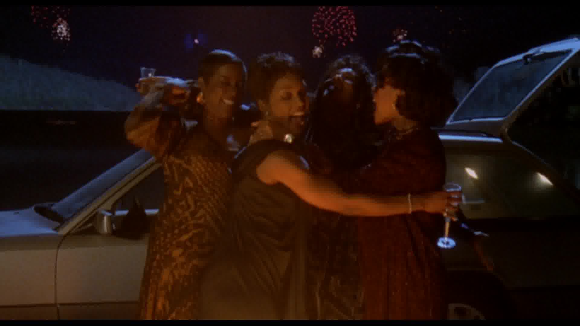 WaitingtoExhale-Caps-1961.jpg