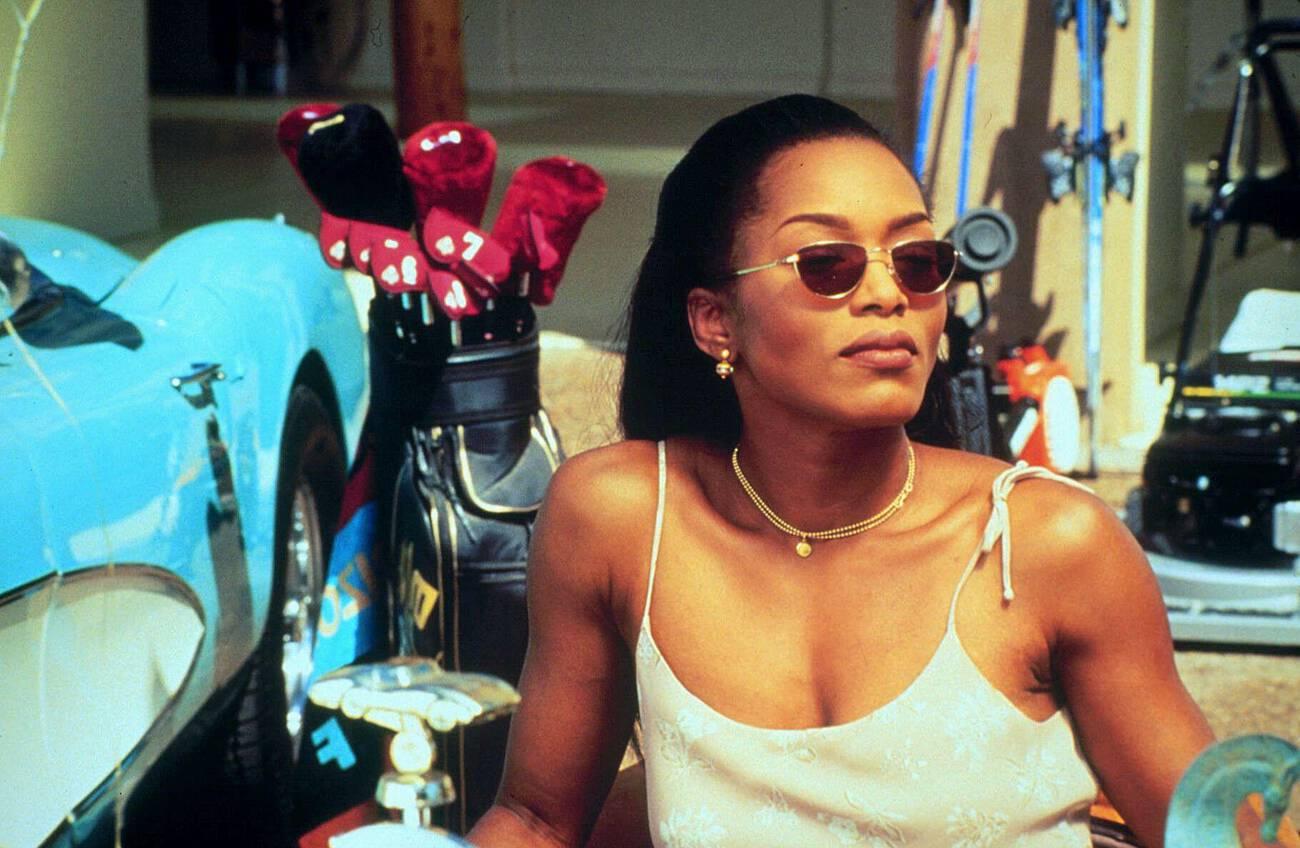 WaitingToExhale-Stills-0006.jpg