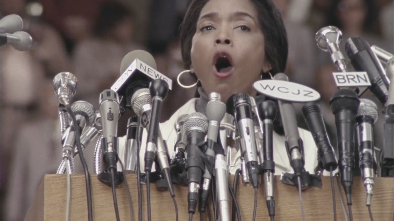 Betty_Coretta-Screencaps-0493.jpg