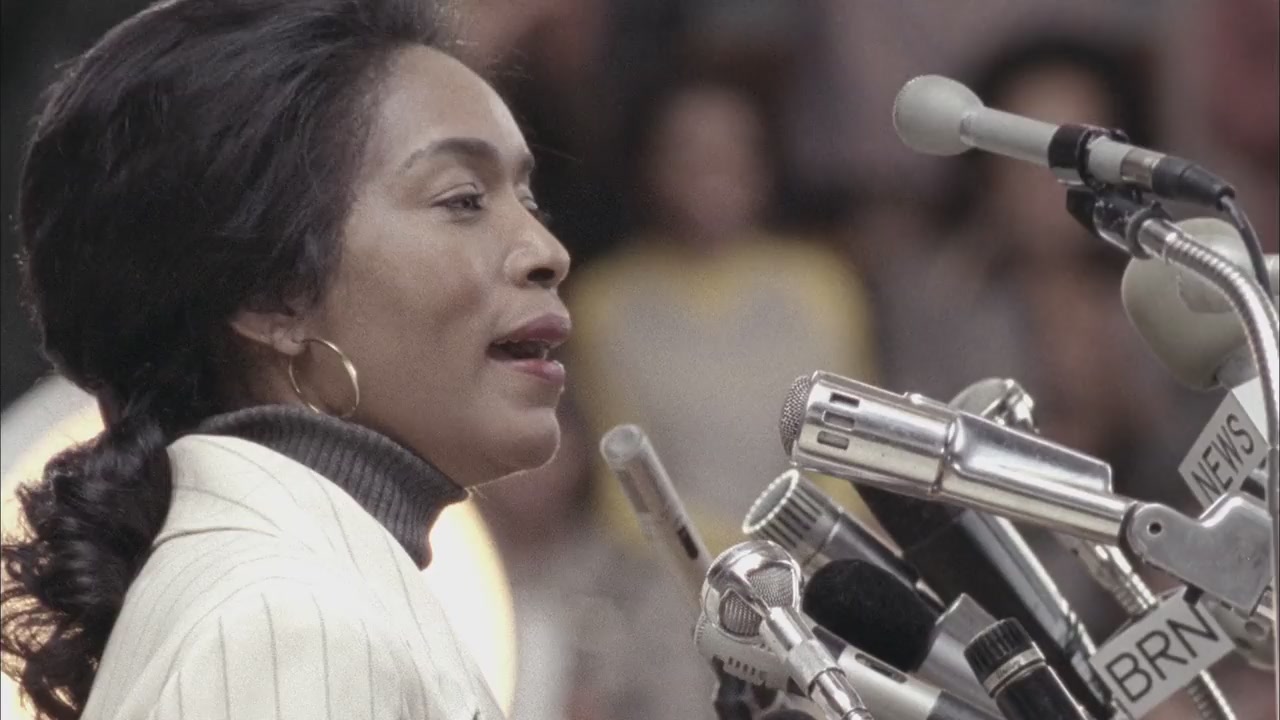 Betty_Coretta-Screencaps-0501.jpg