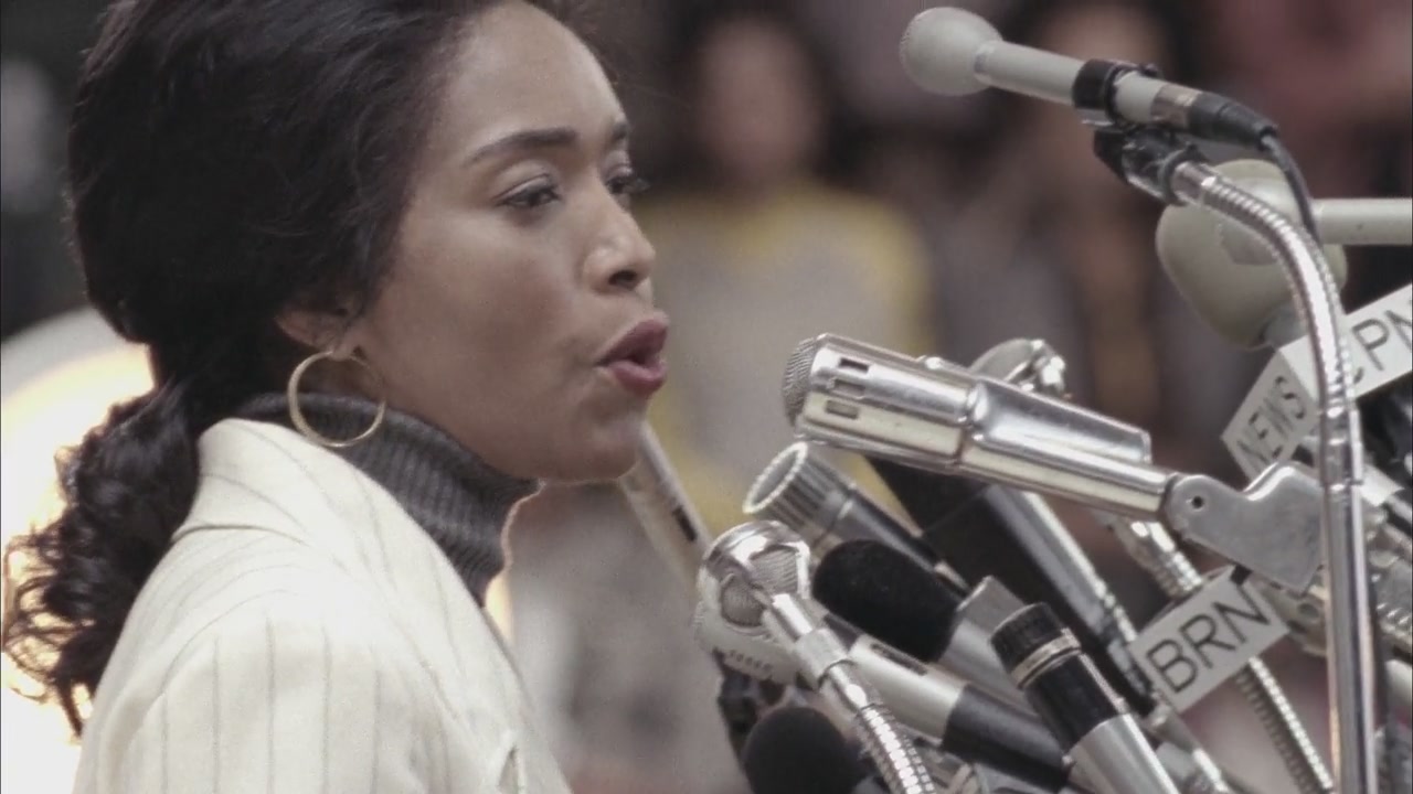 Betty_Coretta-Screencaps-0505.jpg