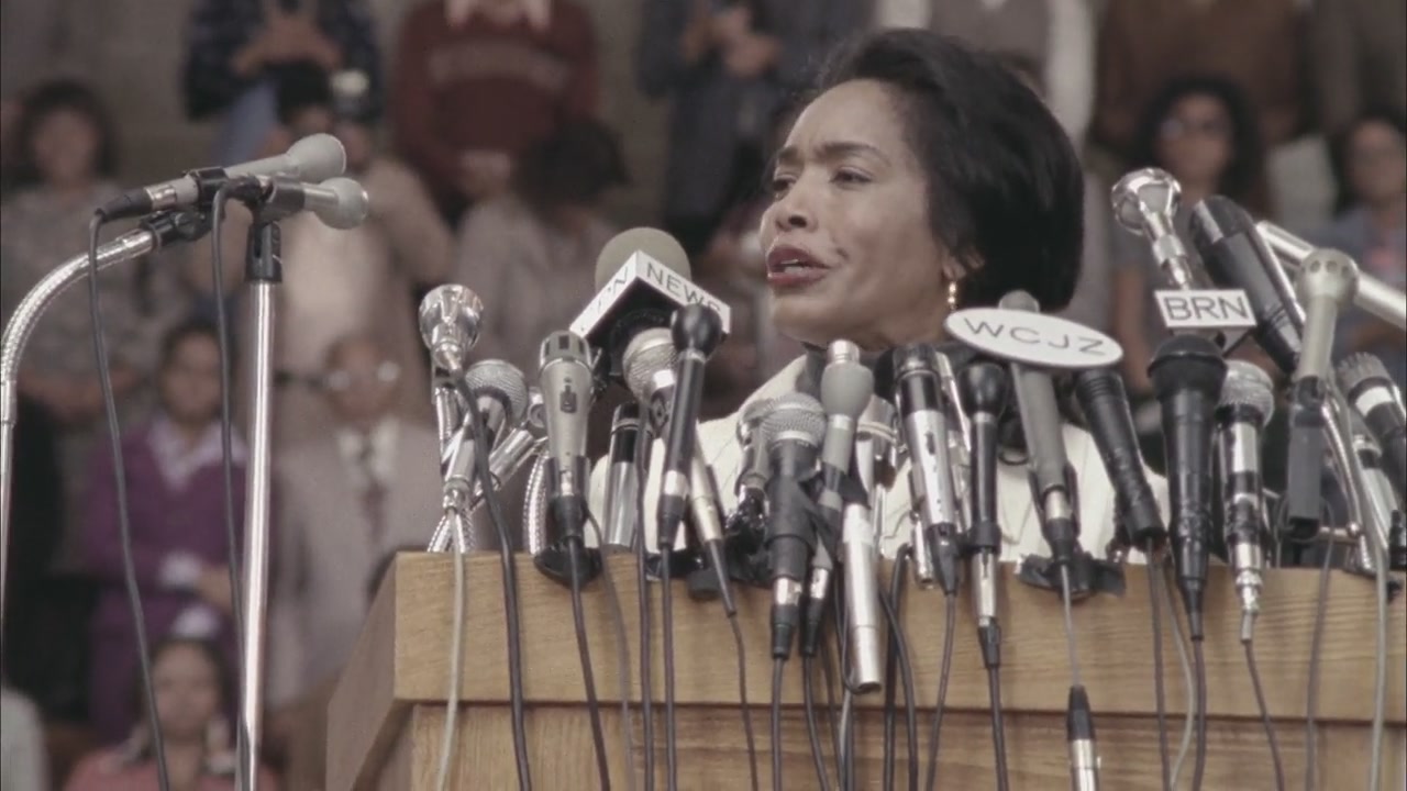 Betty_Coretta-Screencaps-0526.jpg