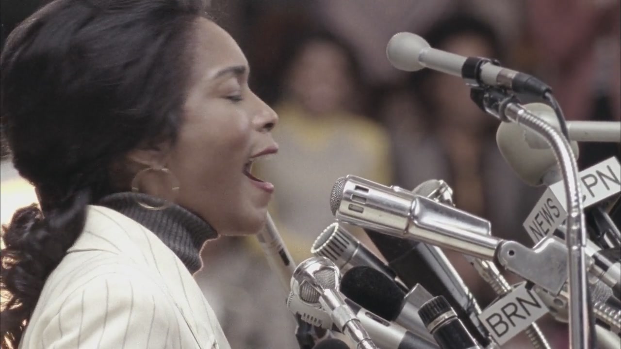 Betty_Coretta-Screencaps-0534.jpg