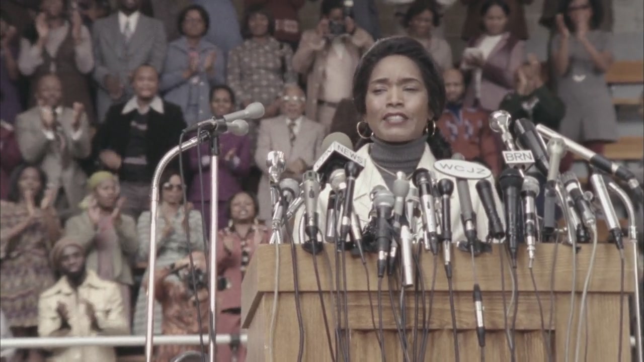 Betty_Coretta-Screencaps-0545.jpg