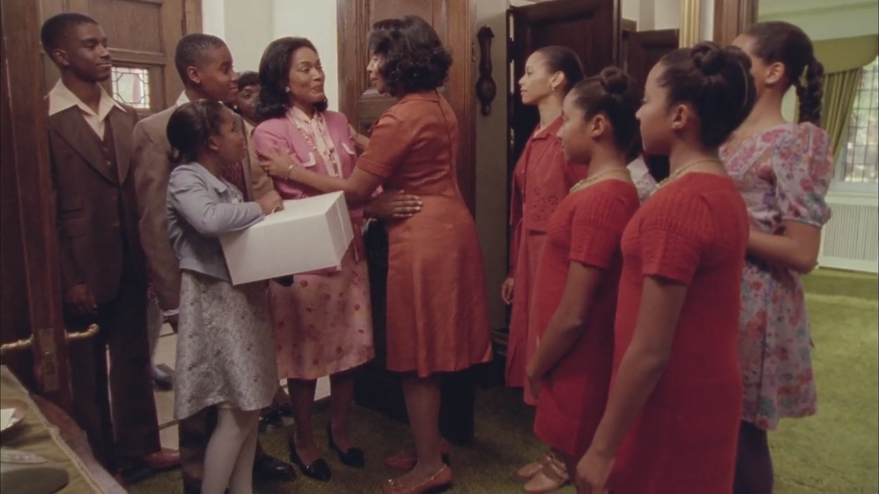 Betty_Coretta-Screencaps-0700.jpg