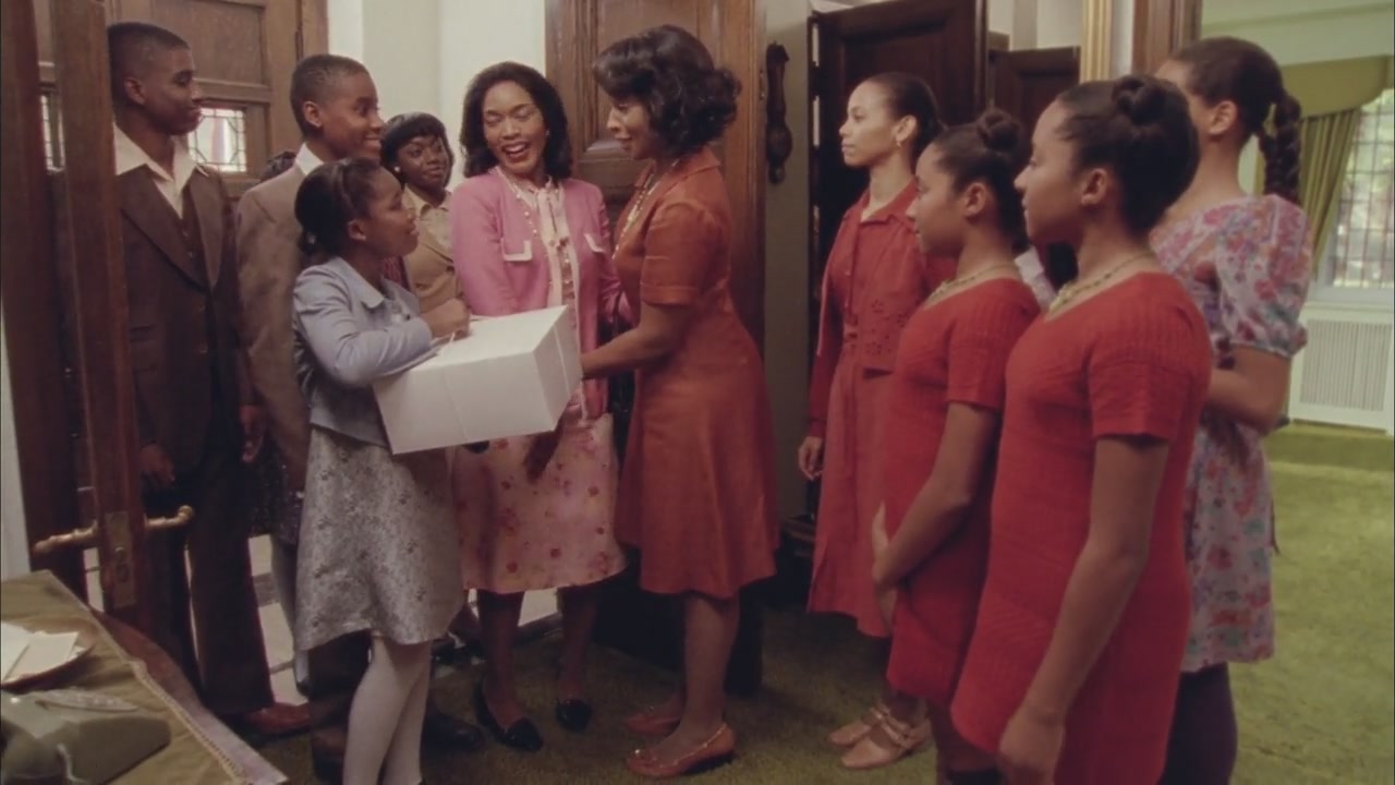 Betty_Coretta-Screencaps-0701.jpg