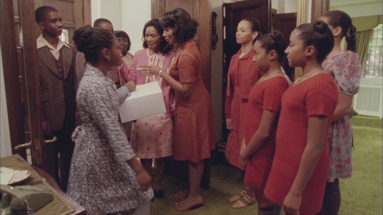 Betty_Coretta-Screencaps-0704.jpg