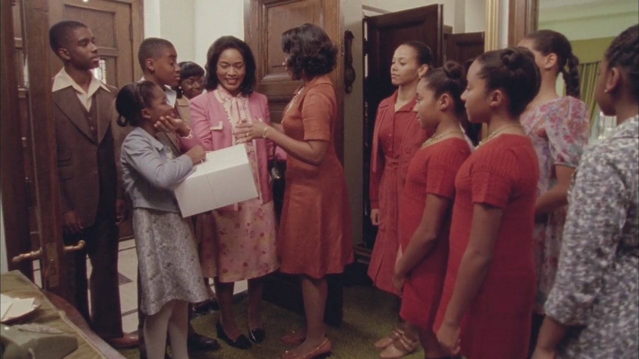 Betty_Coretta-Screencaps-0706.jpg