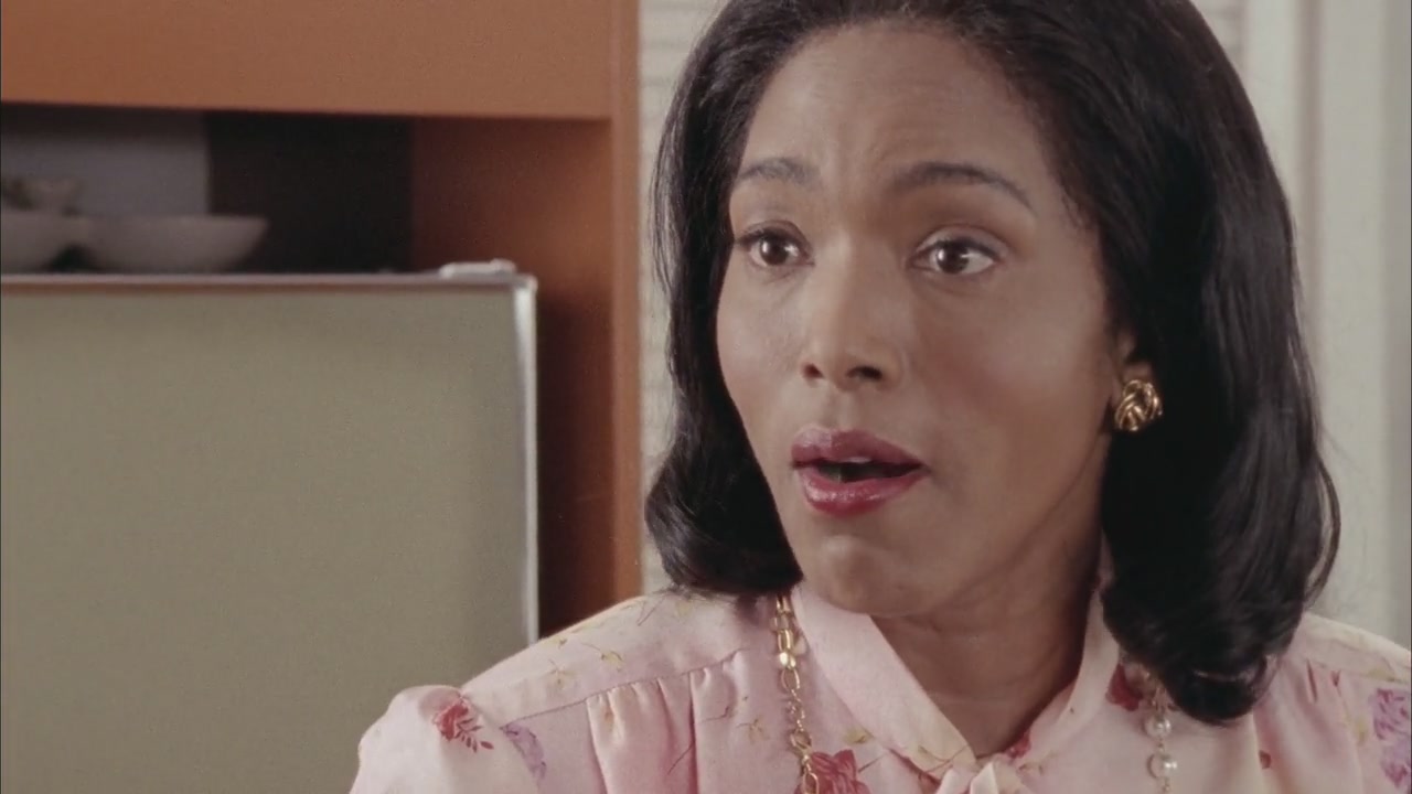 Betty_Coretta-Screencaps-0747.jpg