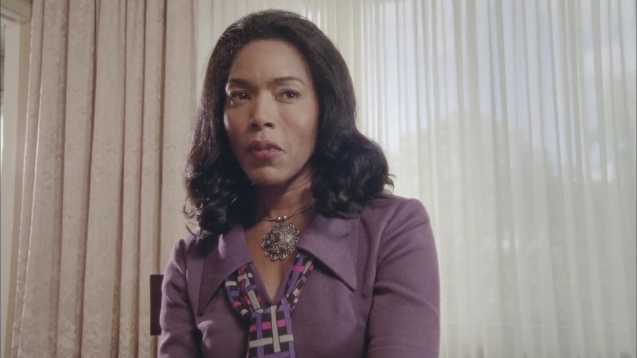 Betty_Coretta-Screencaps-0812.jpg