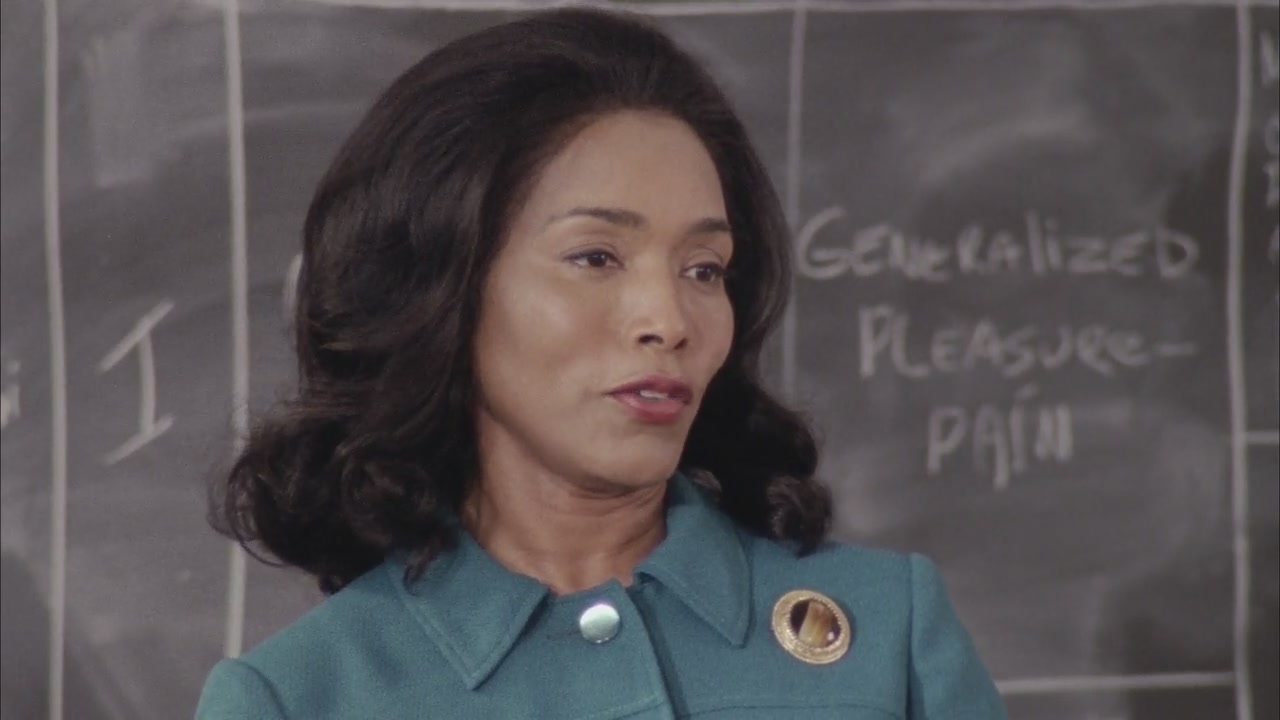 Betty_Coretta-Screencaps-0907.jpg