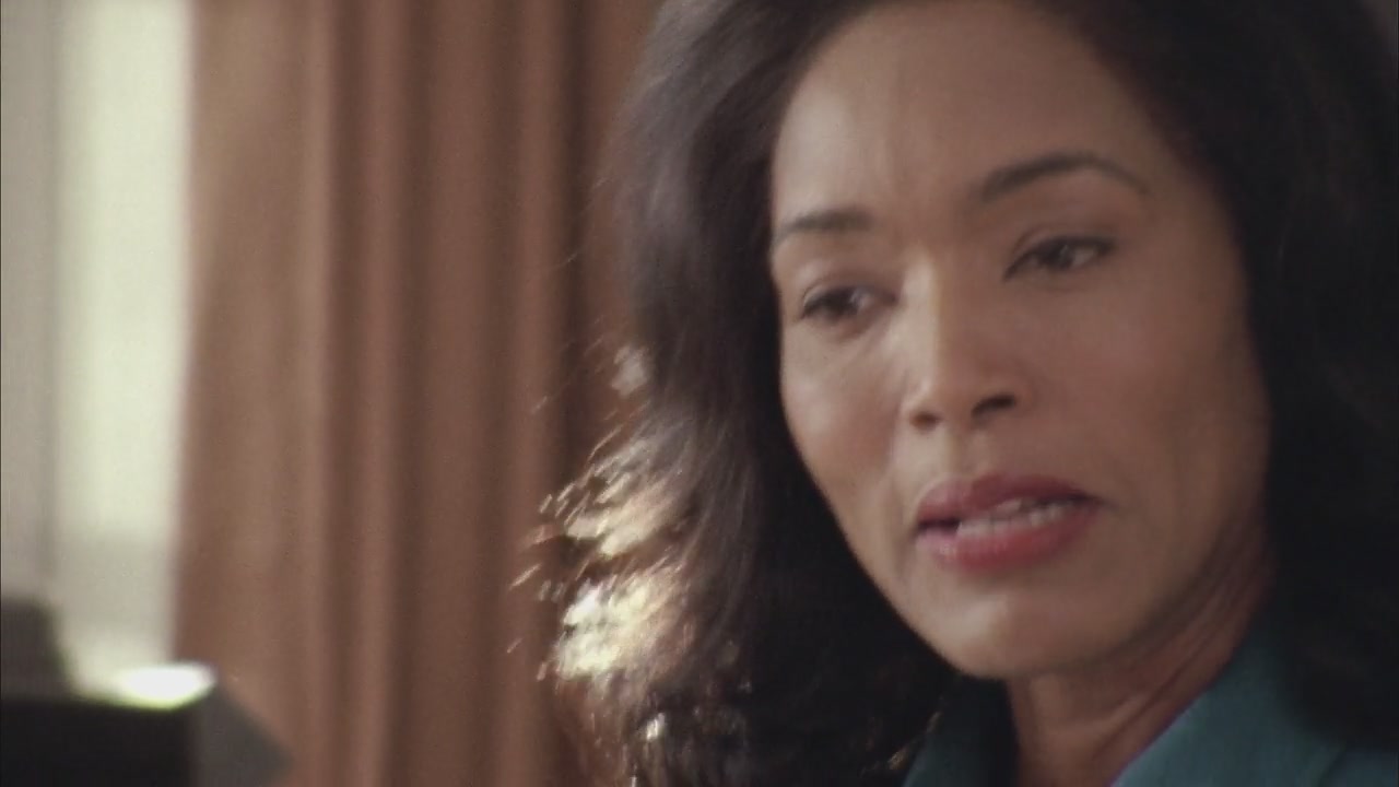 Betty_Coretta-Screencaps-0918.jpg