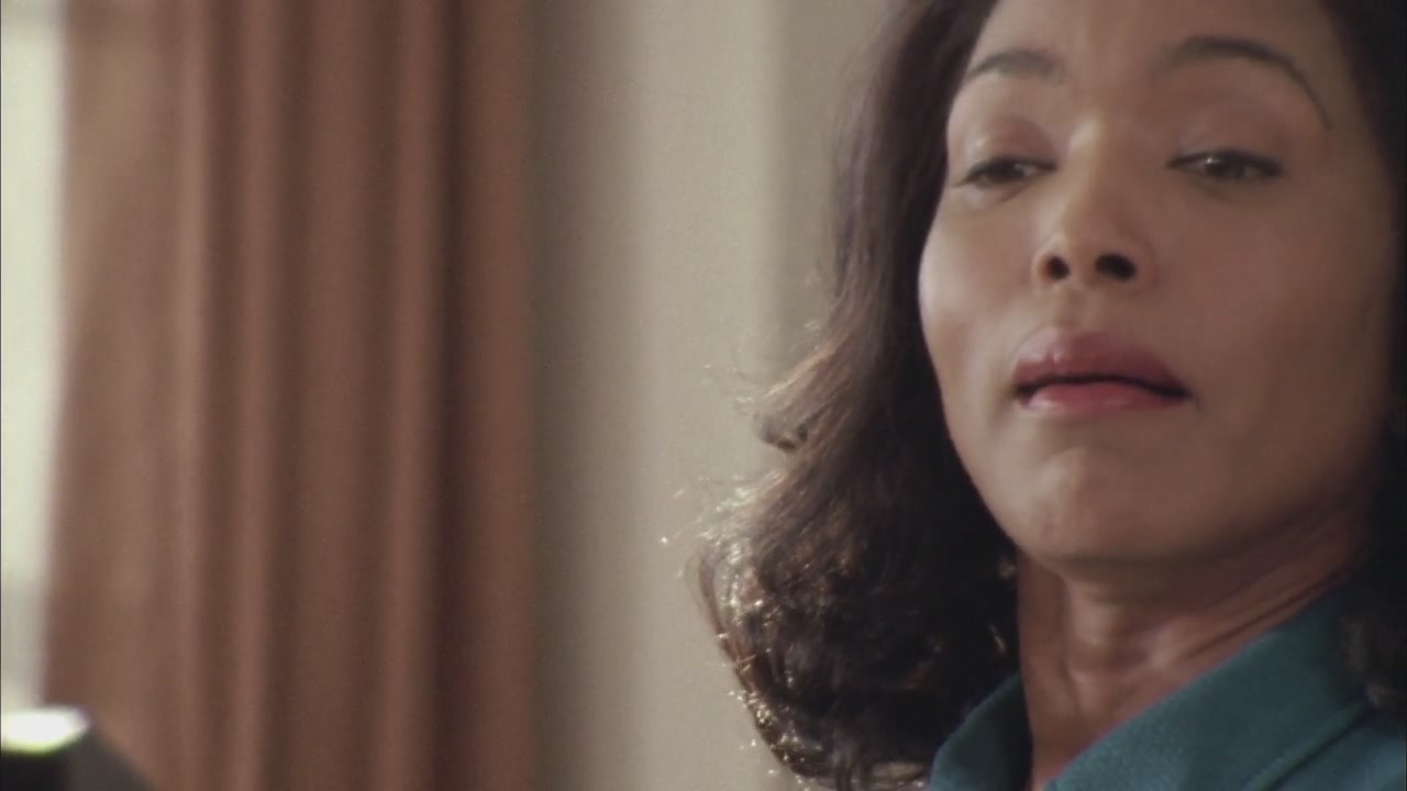 Betty_Coretta-Screencaps-0919.jpg