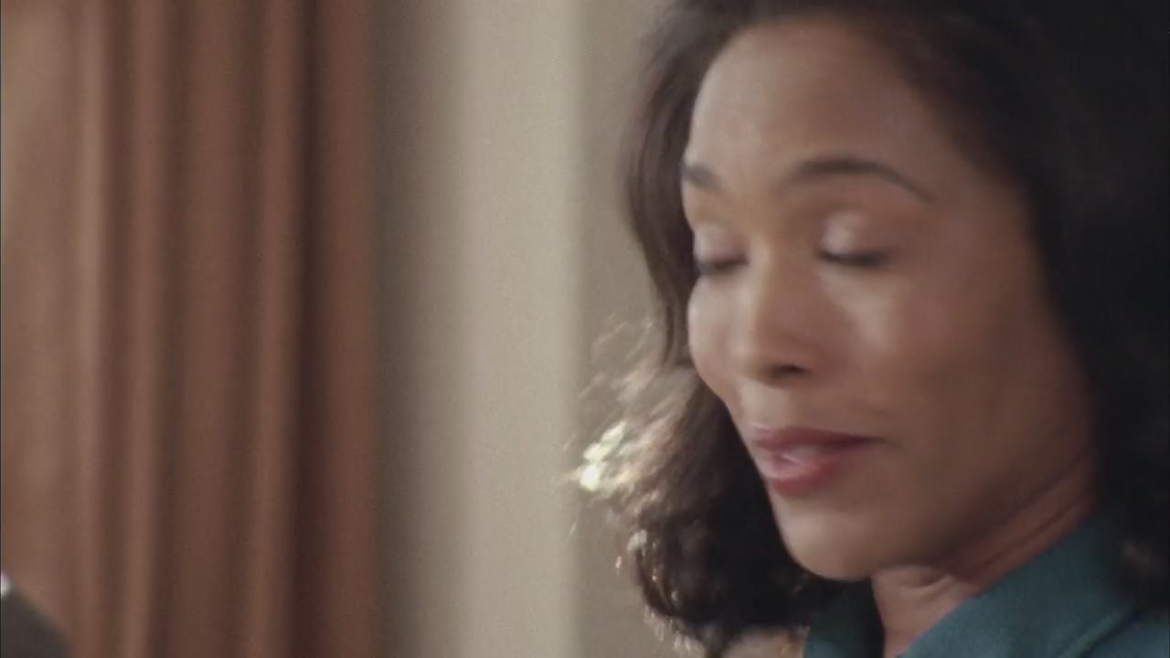 Betty_Coretta-Screencaps-0920.jpg