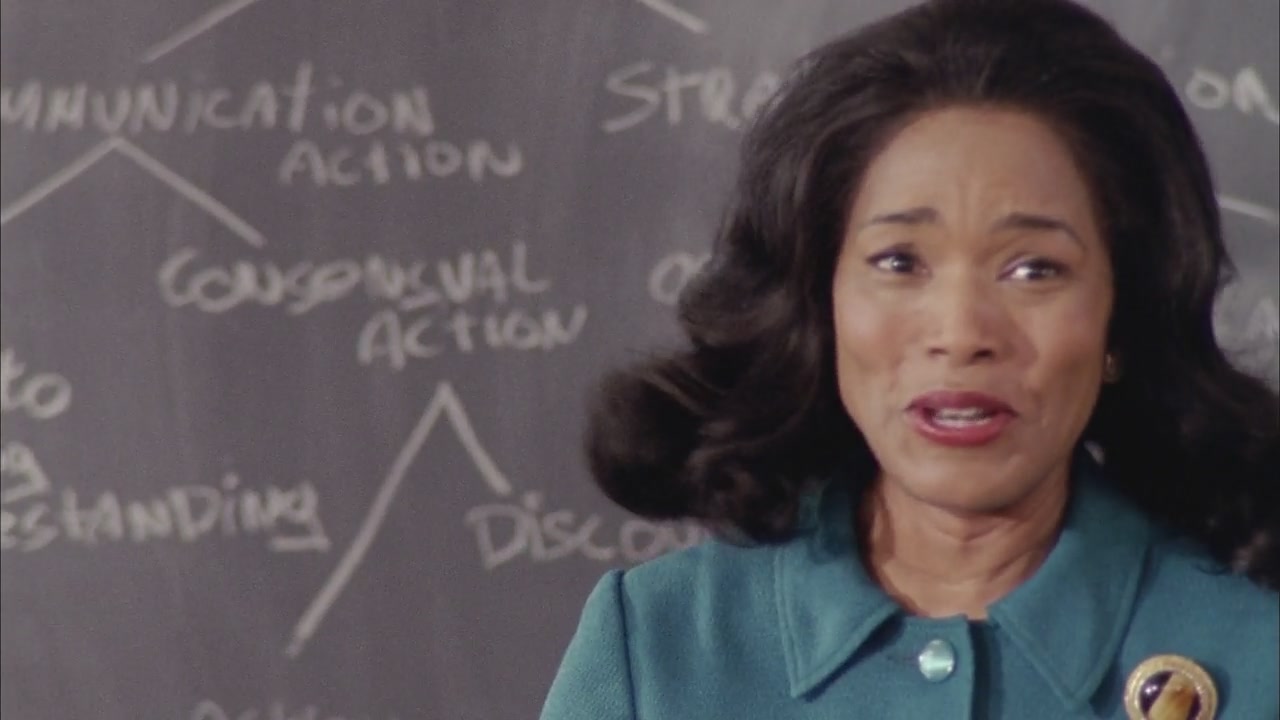 Betty_Coretta-Screencaps-0925.jpg