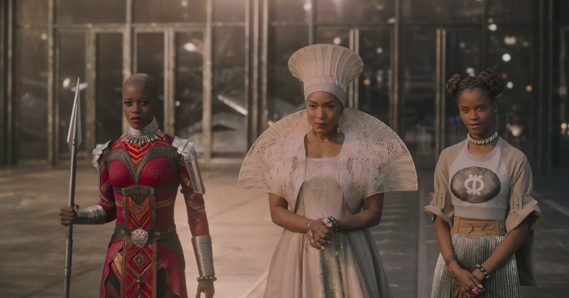 BlackPanther-Screencaps-0010.jpg