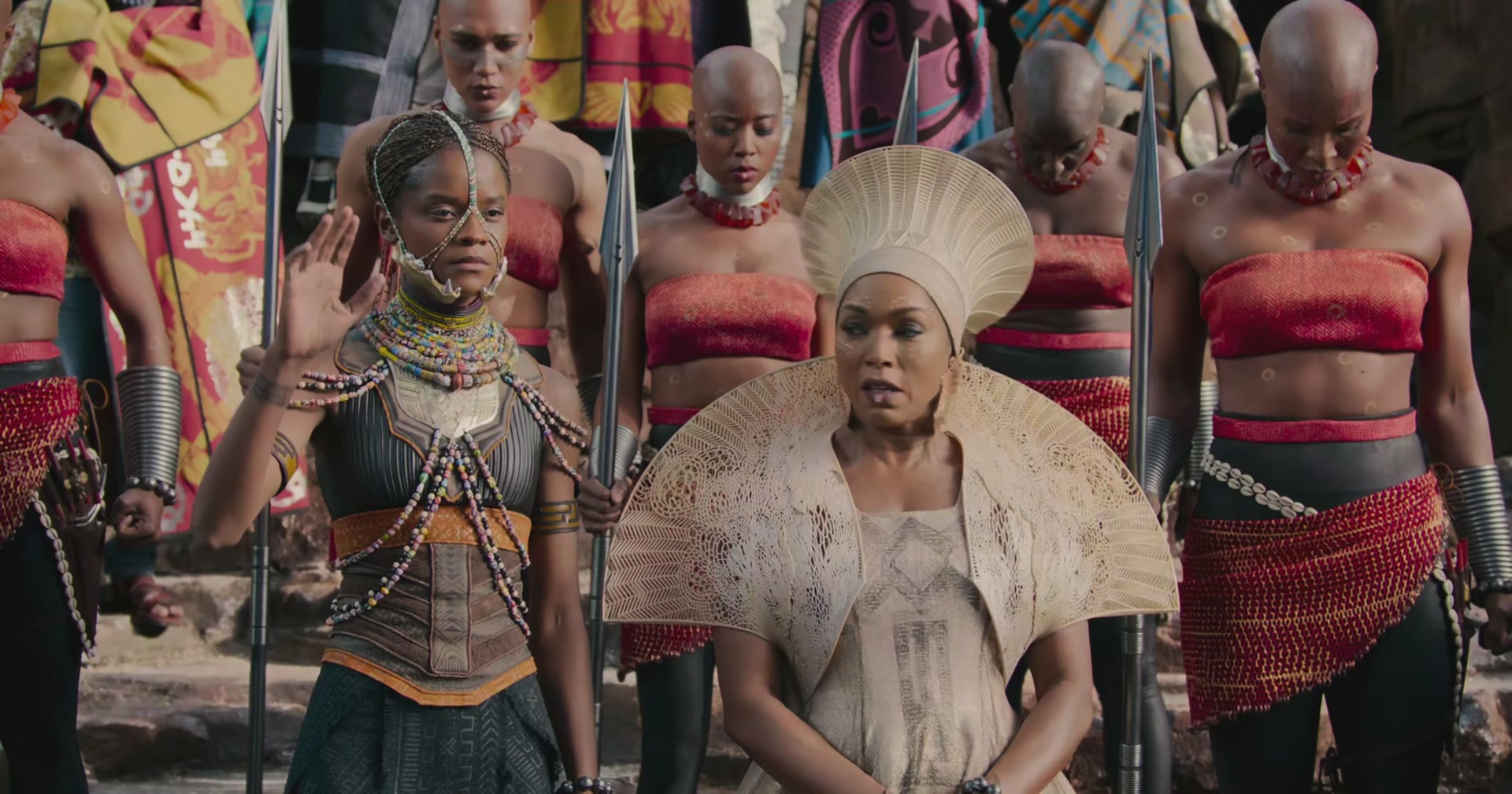 BlackPanther-Screencaps-0052.jpg