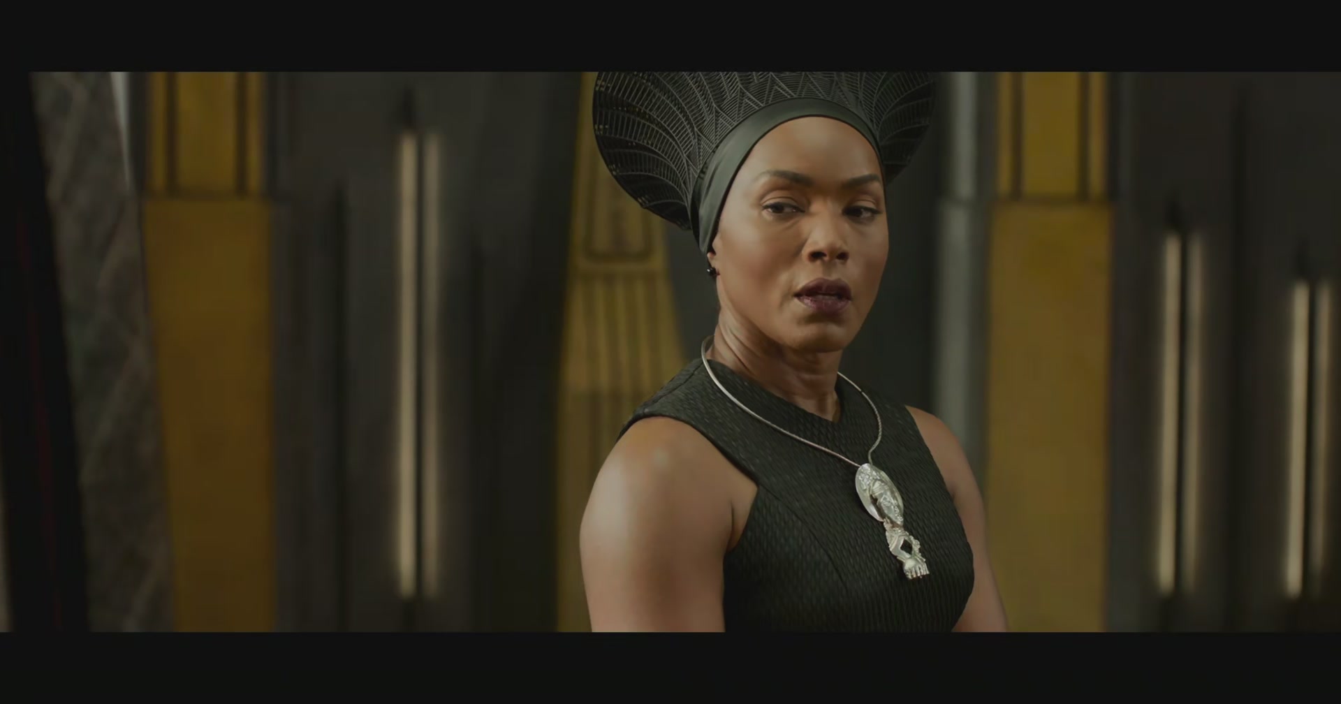 BlackPanther-Screencaps-0095.jpg