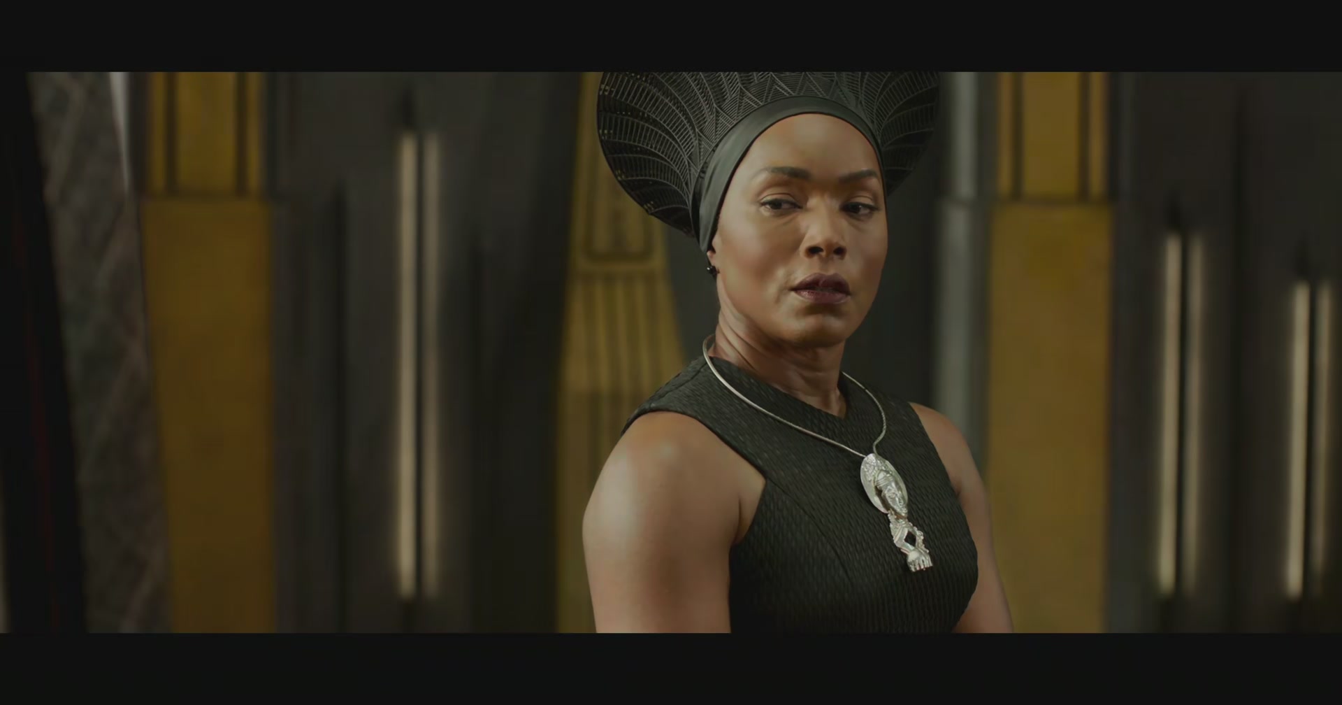 BlackPanther-Screencaps-0096.jpg