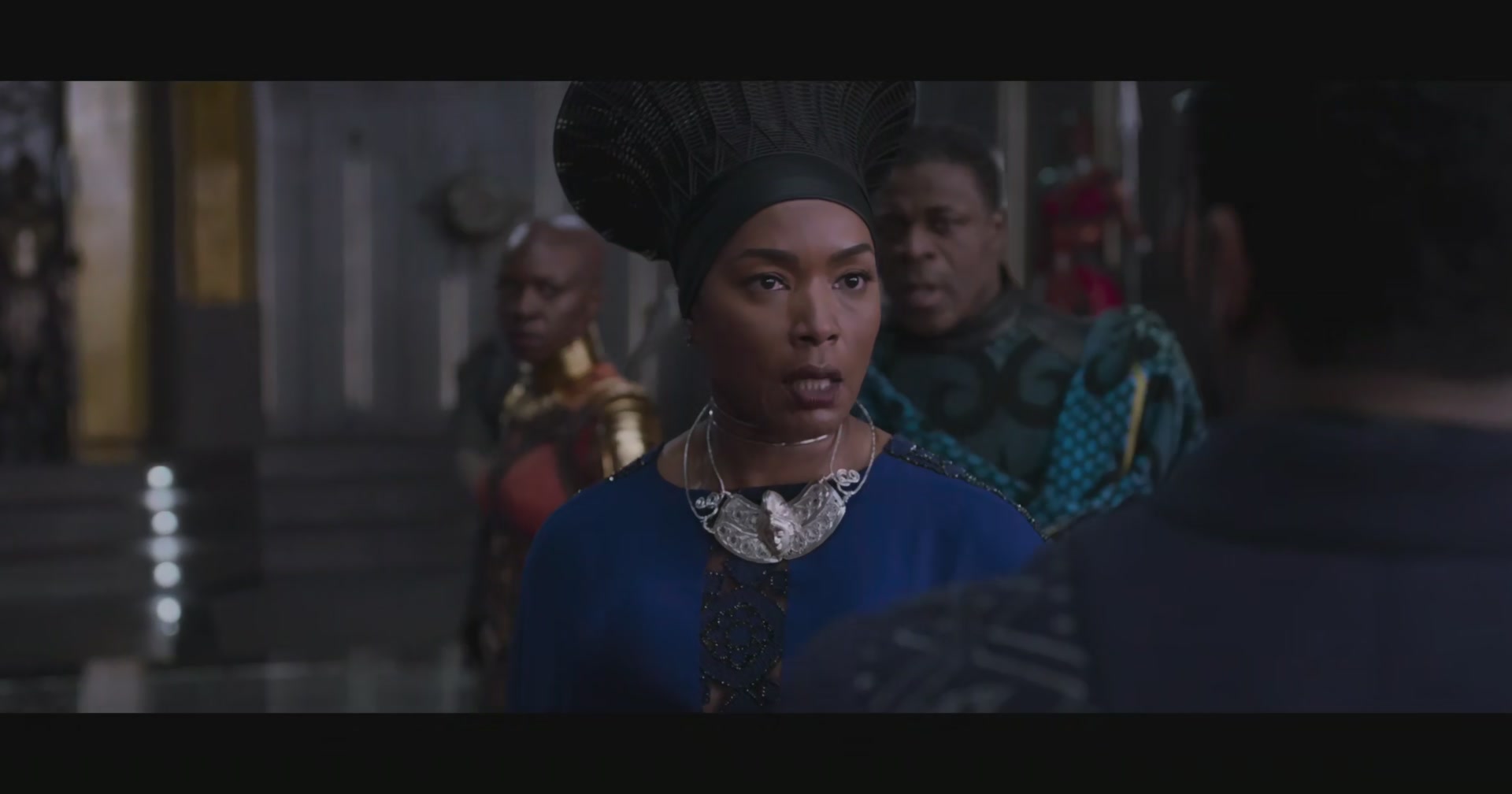 BlackPanther-Screencaps-0128.jpg