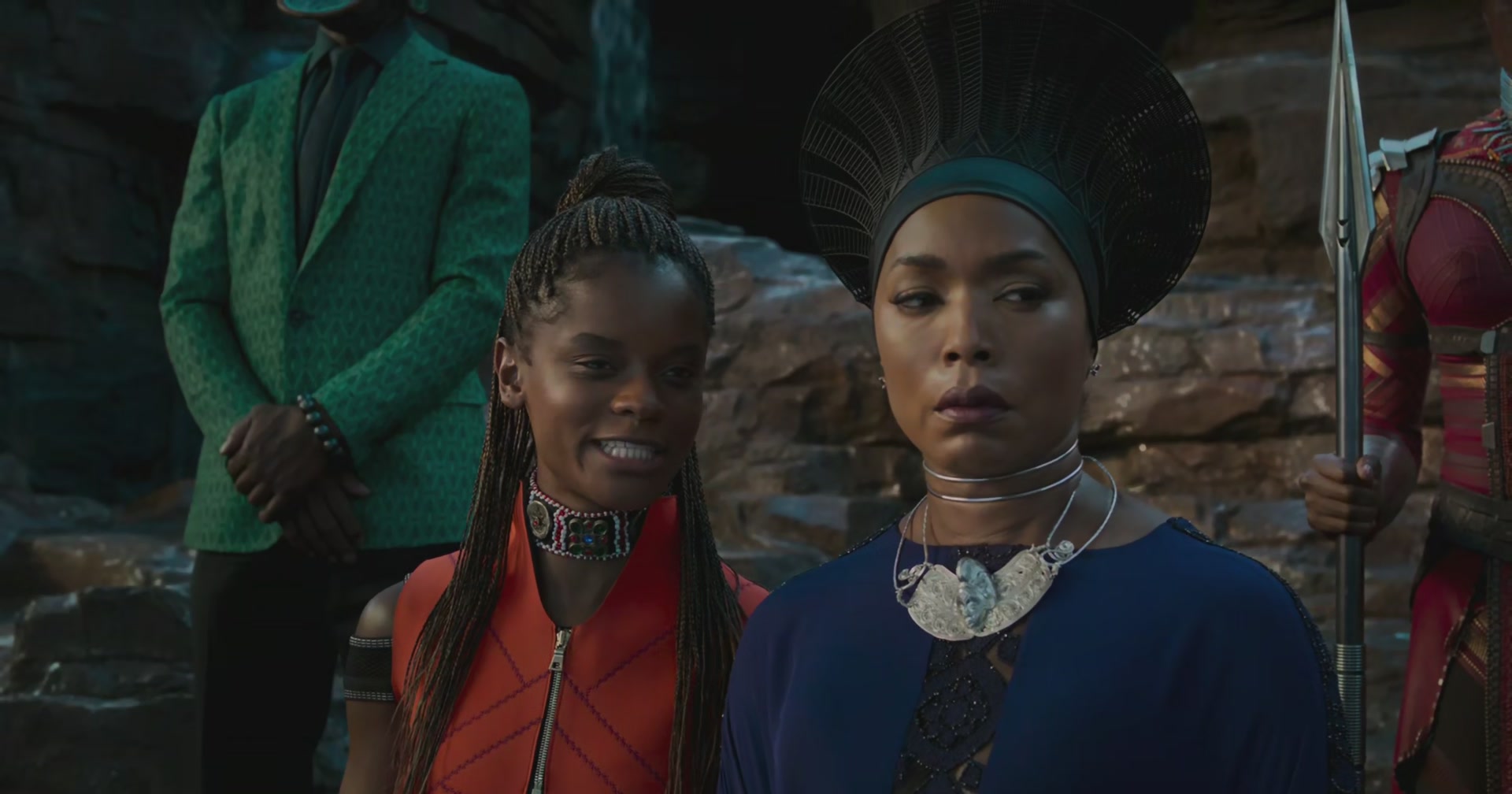 BlackPanther-Screencaps-0137.jpg