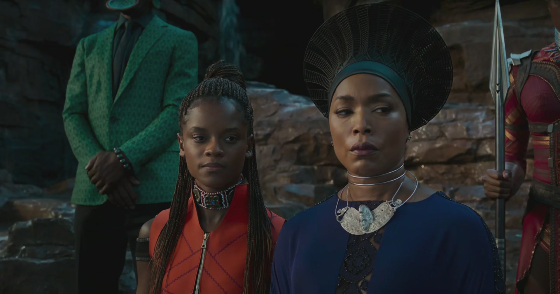 BlackPanther-Screencaps-0139.jpg