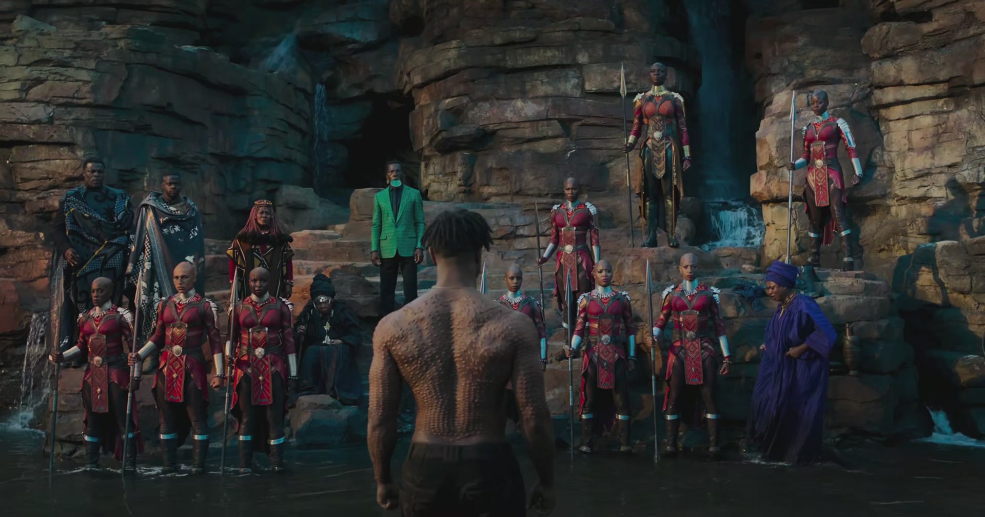 BlackPanther-Screencaps-0167.jpg