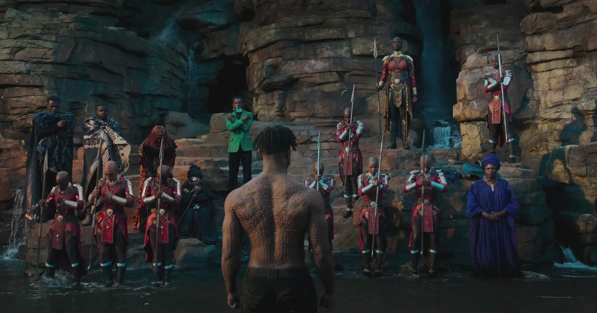 BlackPanther-Screencaps-0169.jpg