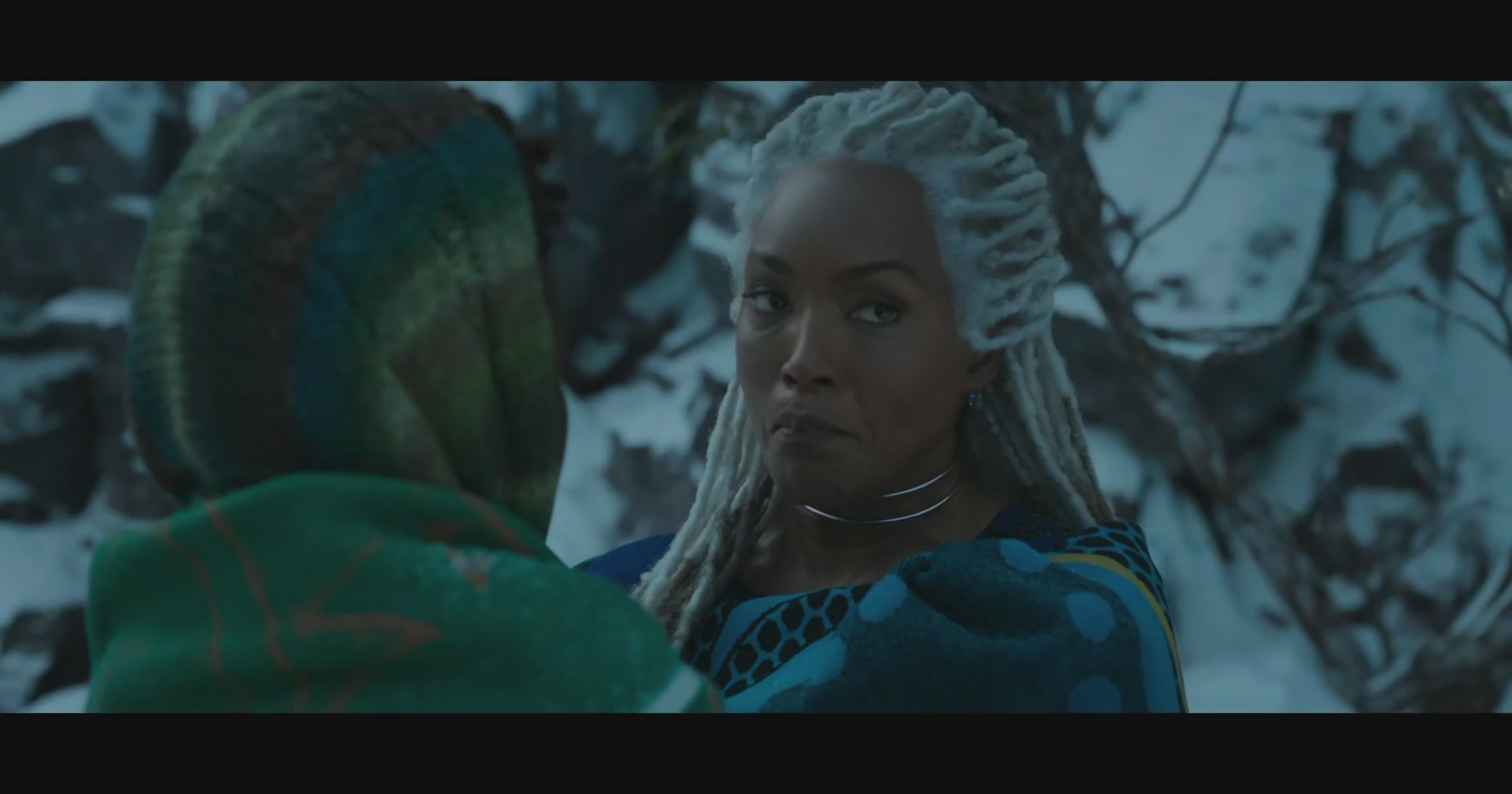 BlackPanther-Screencaps-0219.jpg