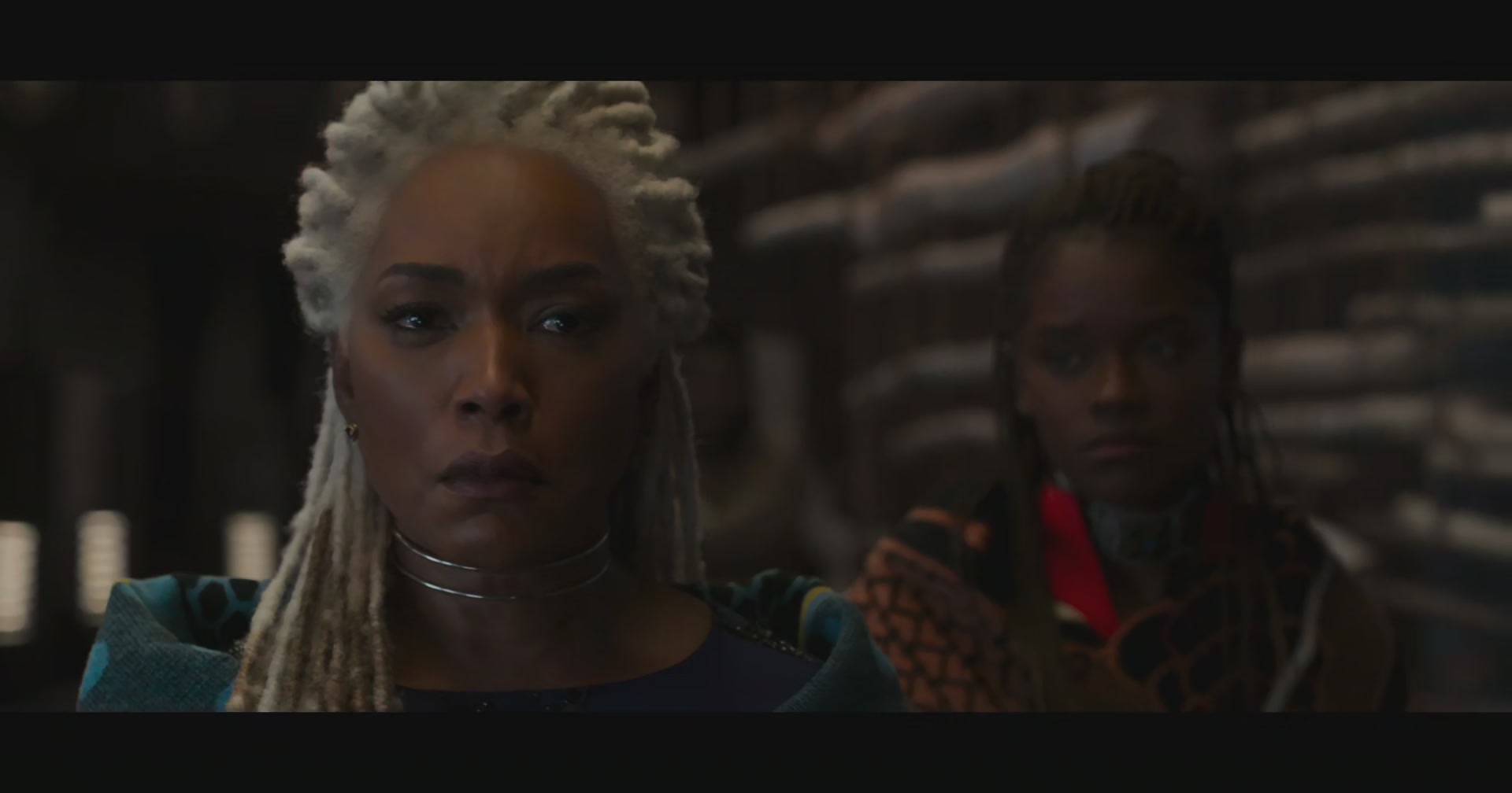 BlackPanther-Screencaps-0257.jpg