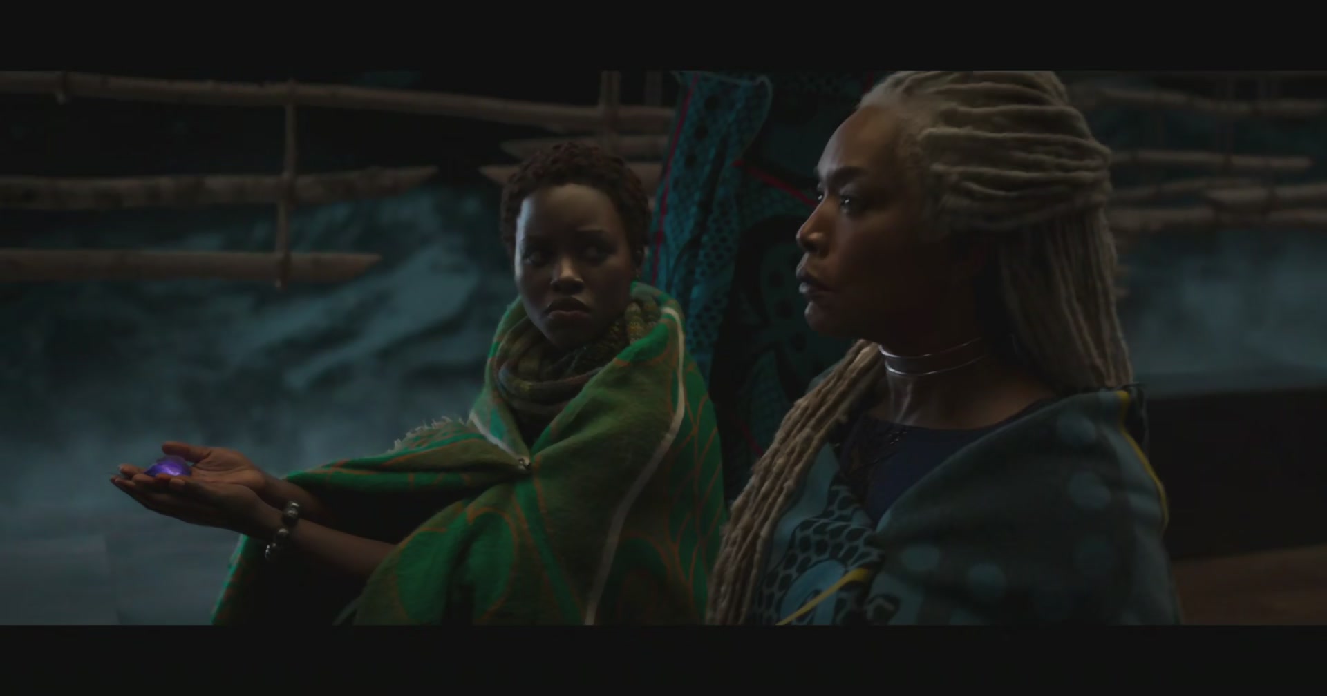 BlackPanther-Screencaps-0272.jpg