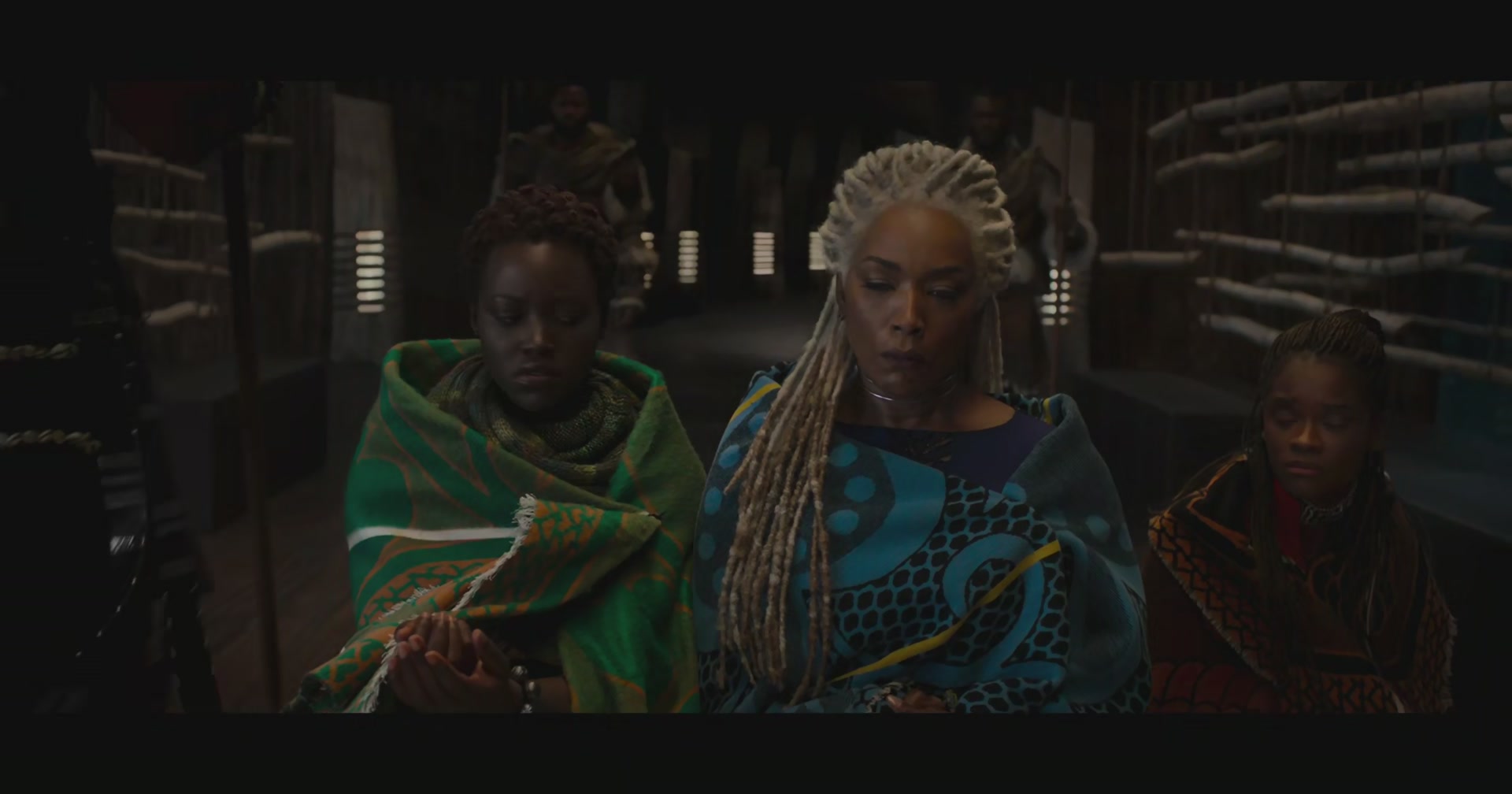 BlackPanther-Screencaps-0278.jpg