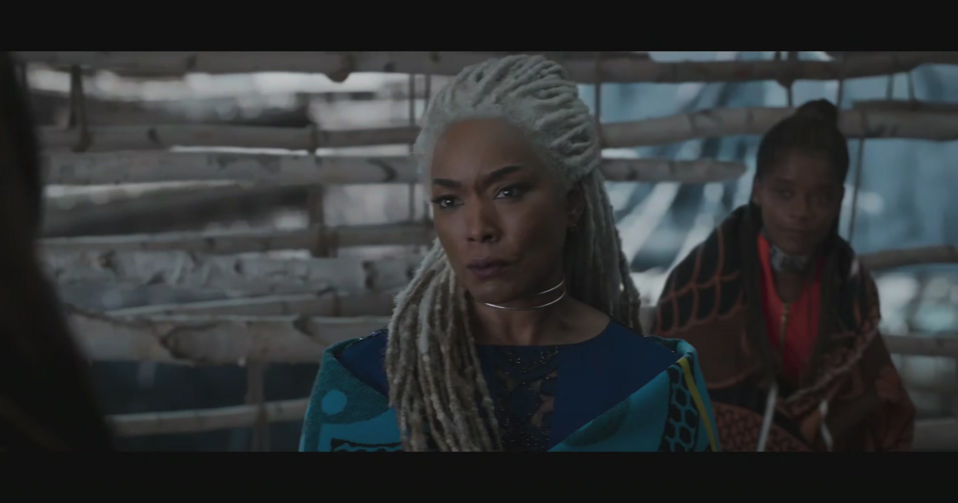 BlackPanther-Screencaps-0339.jpg